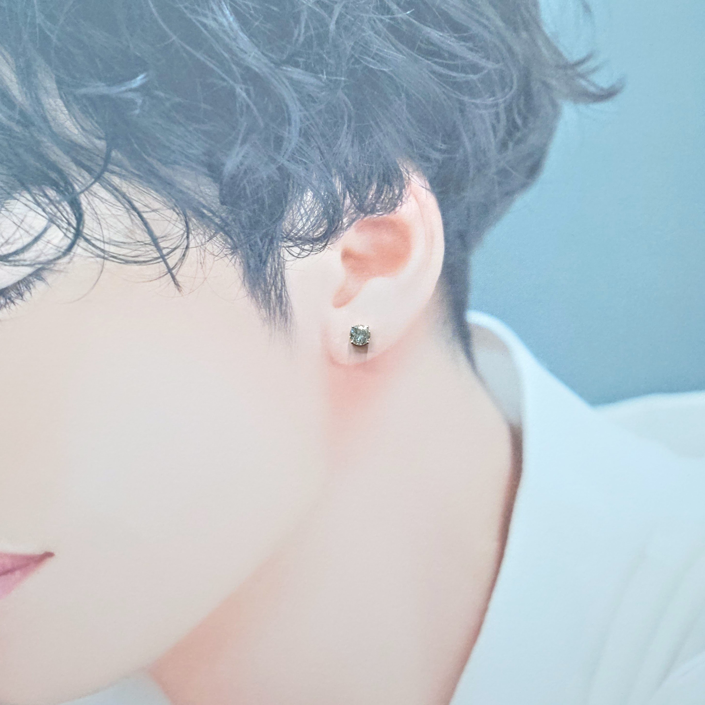 18K White Gold 0.81ct Silver Grey Diamond Single Earring