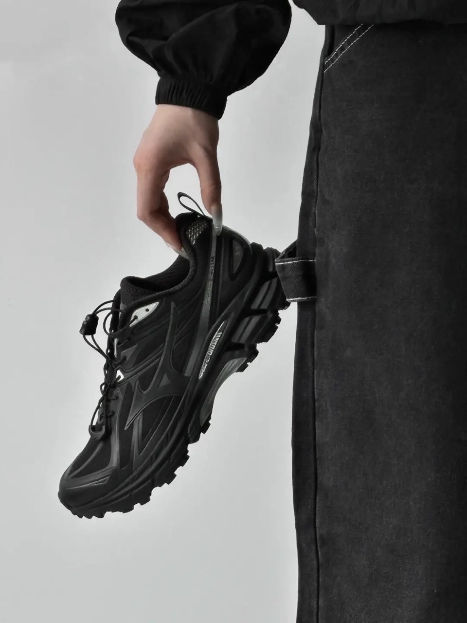 MIZUNO HALO MIX TL 防潑水 緩震 耐磨 機能性 黑灰 全黑 快繫鞋帶扣 男女鞋 D1GH251201 / 預購