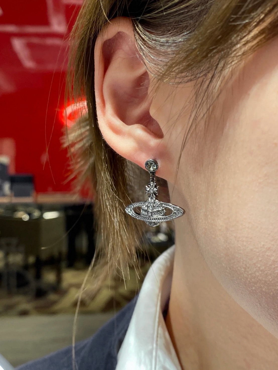 <快速出貨> Vivienne Westwood 滿鑽星球吊墜耳環