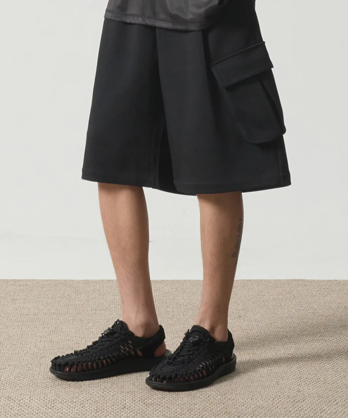 【OWN】Dimitri Black 夏季短褲 休閒 棉褲 工裝 百慕達 薄款 不分男女 灰色 黑色 刷白