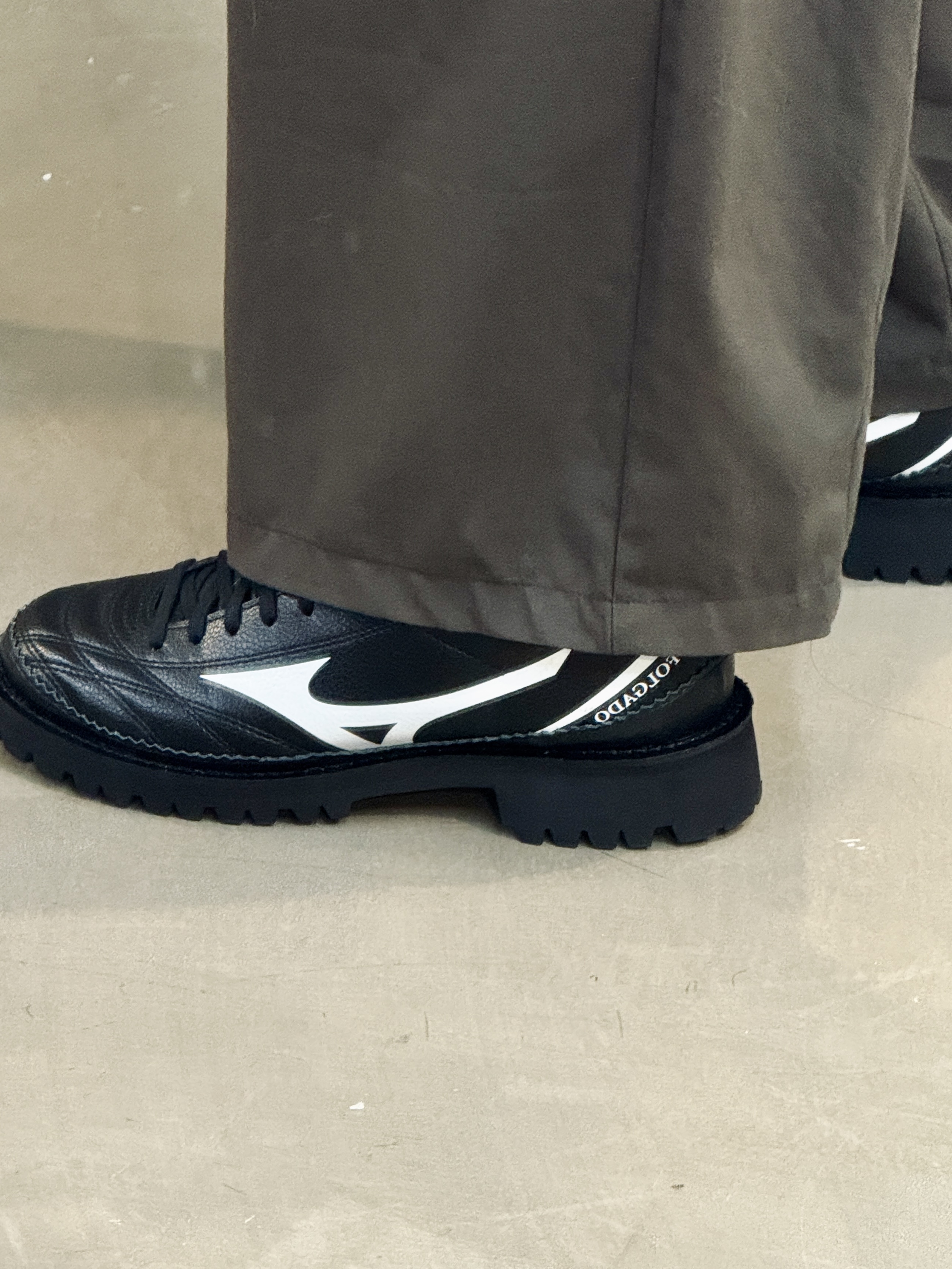 [預訂] Mizuno Folgado AS Wide Black - Sneaker Remake 1147/ 132K Vibram 鞋底更換 (連車底線)