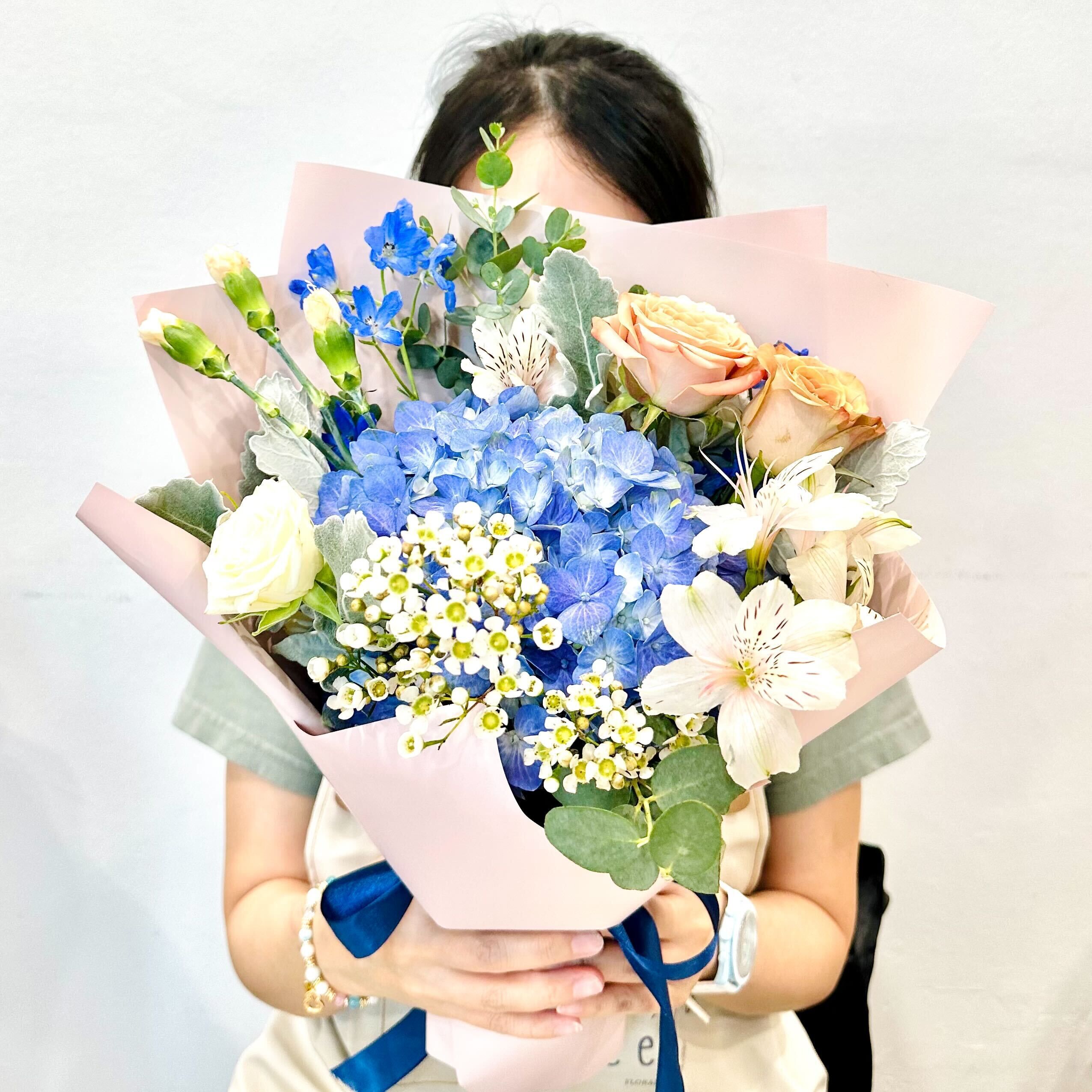 Korean Hand Bouquet