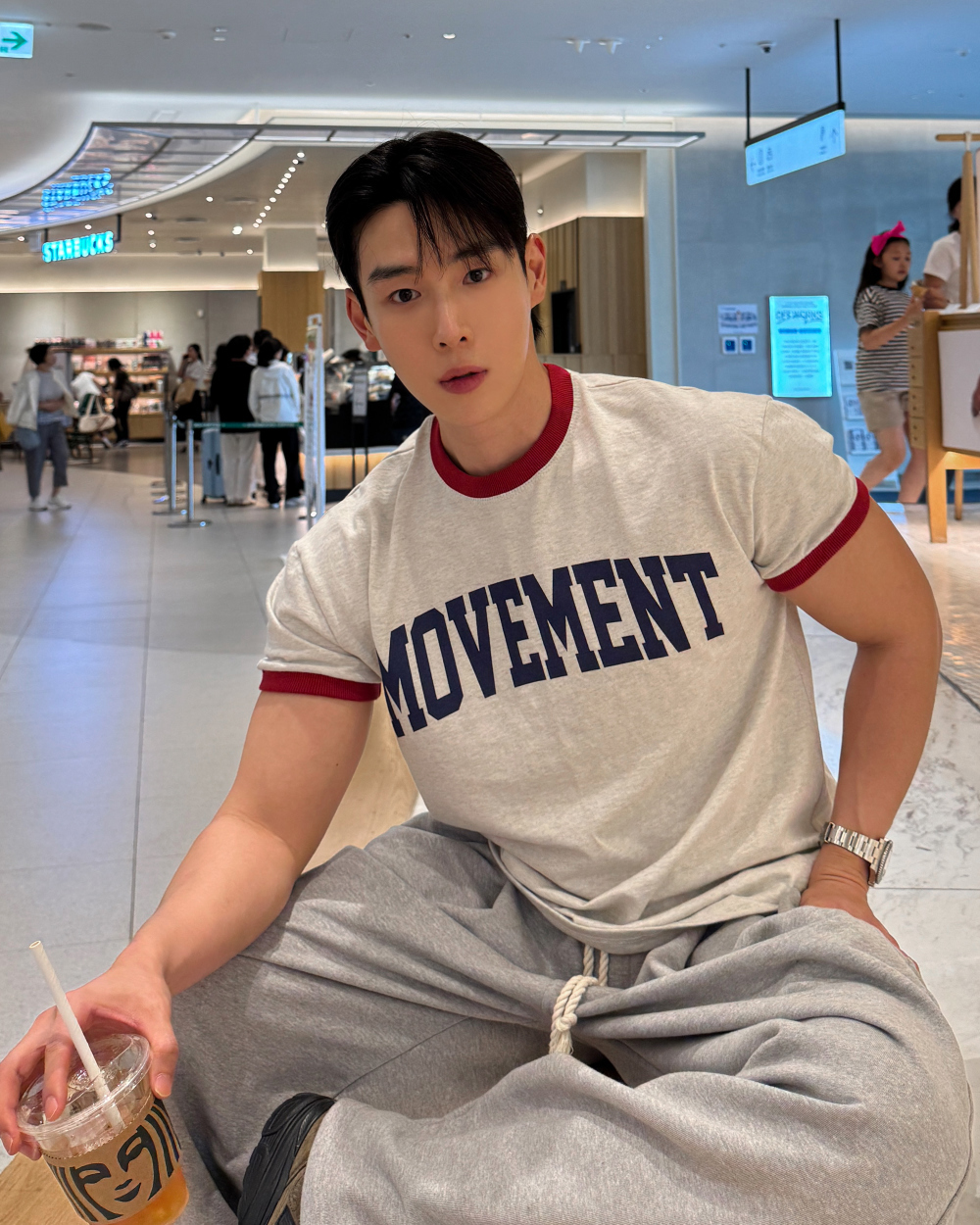 運動風撞色短袖T恤