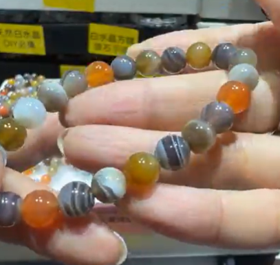 250711 - A20 8mm+糖果波斯灣瑪瑙手串