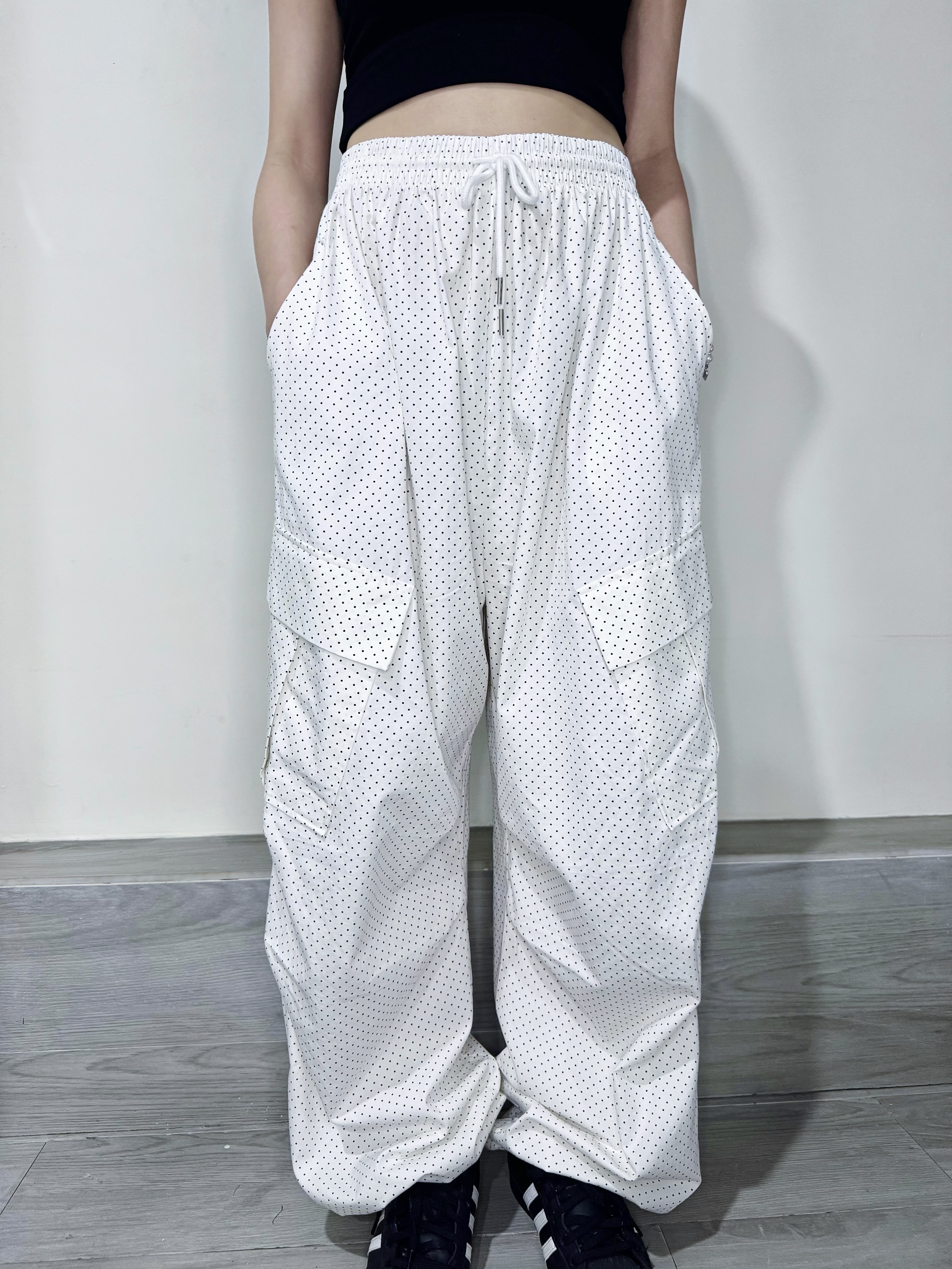 #B001 復古波點工裝索索褲