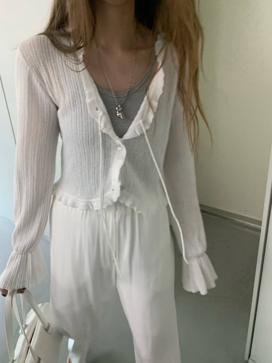 T03 茱麗葉荷葉邊針織外套