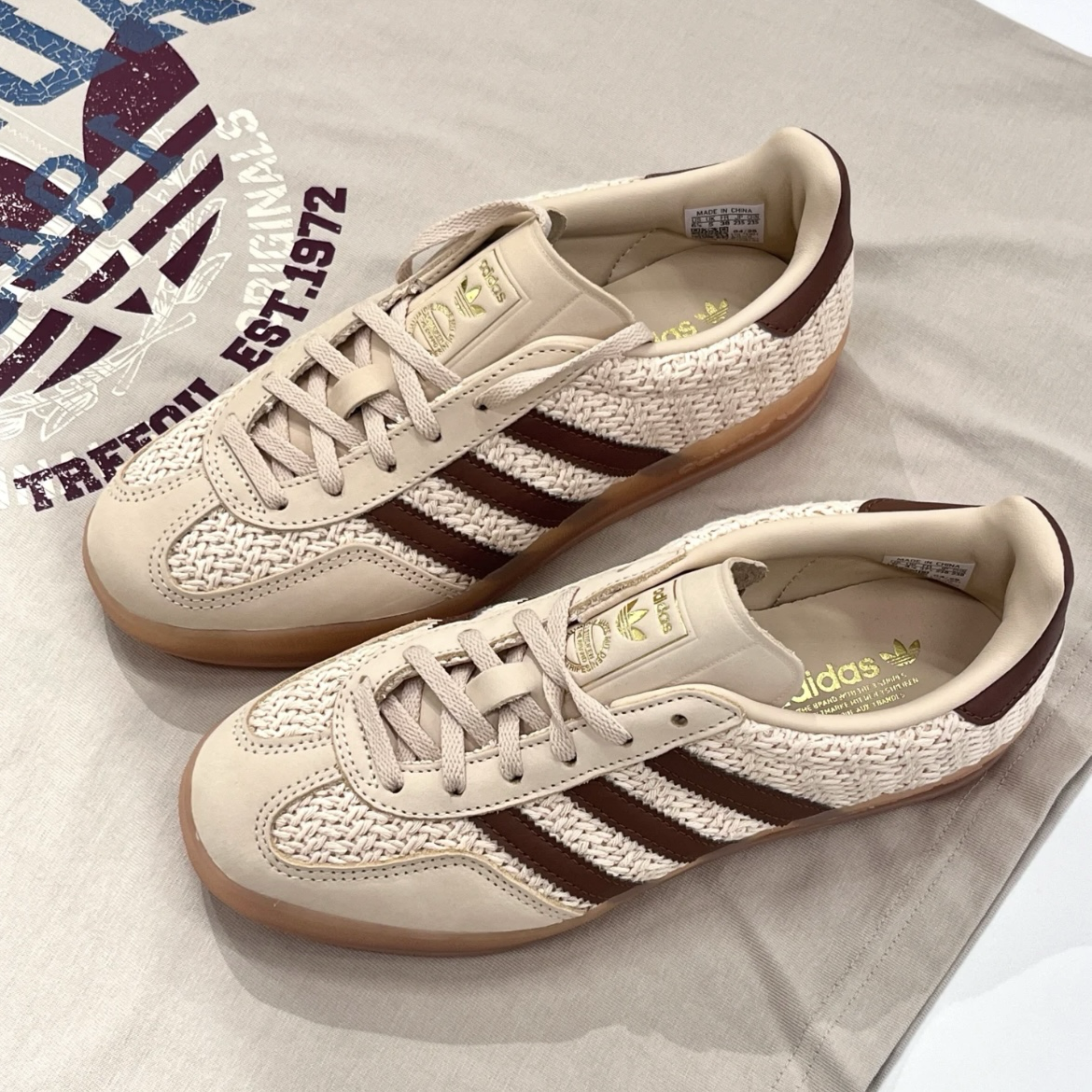 Adidas Gazelle Indoor 咖啡拿鐵 編織 透氣 復古 麂皮 焦糖底 德訓鞋 休閒鞋