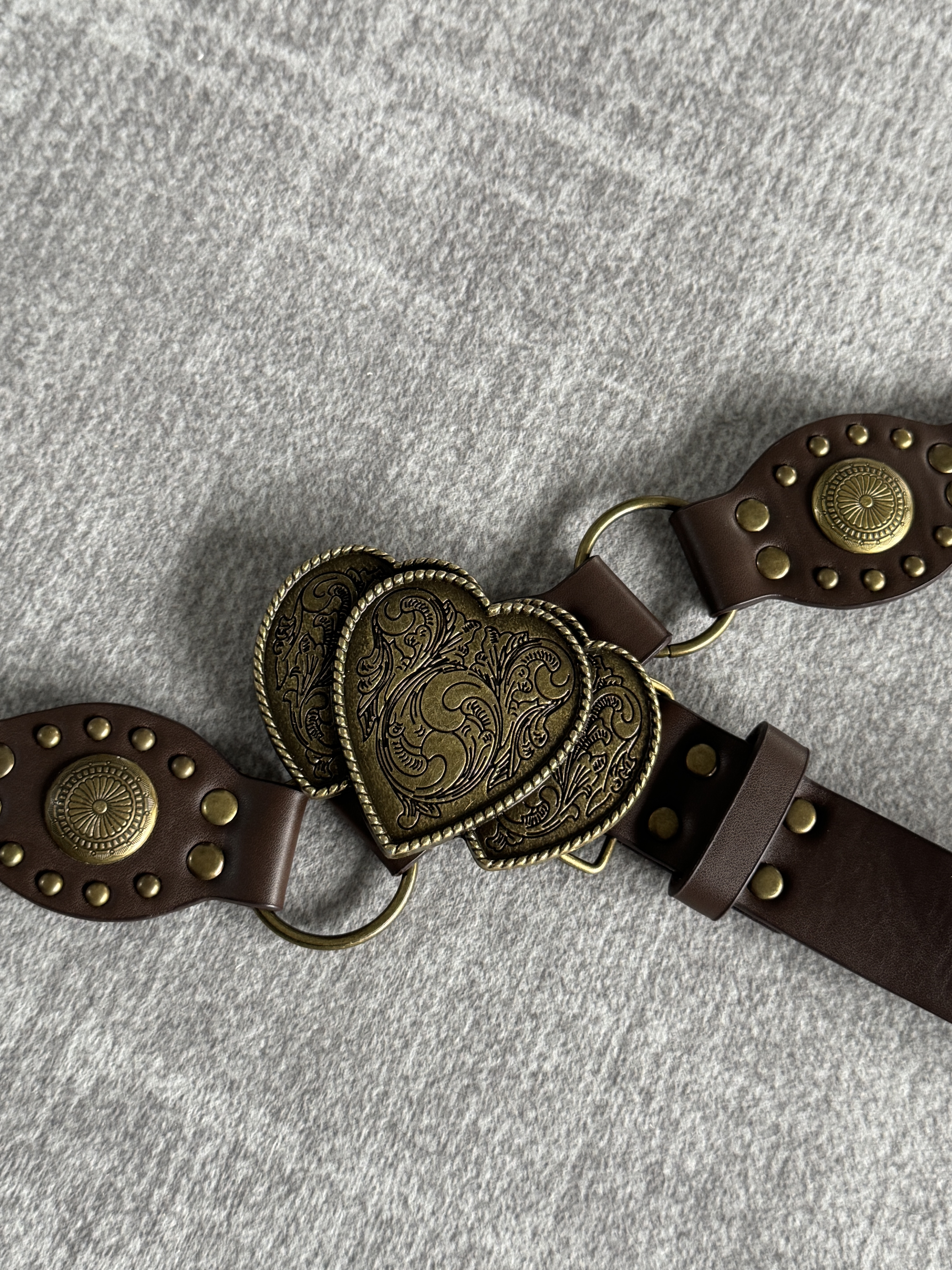西部風愛心雕花皮帶🤎