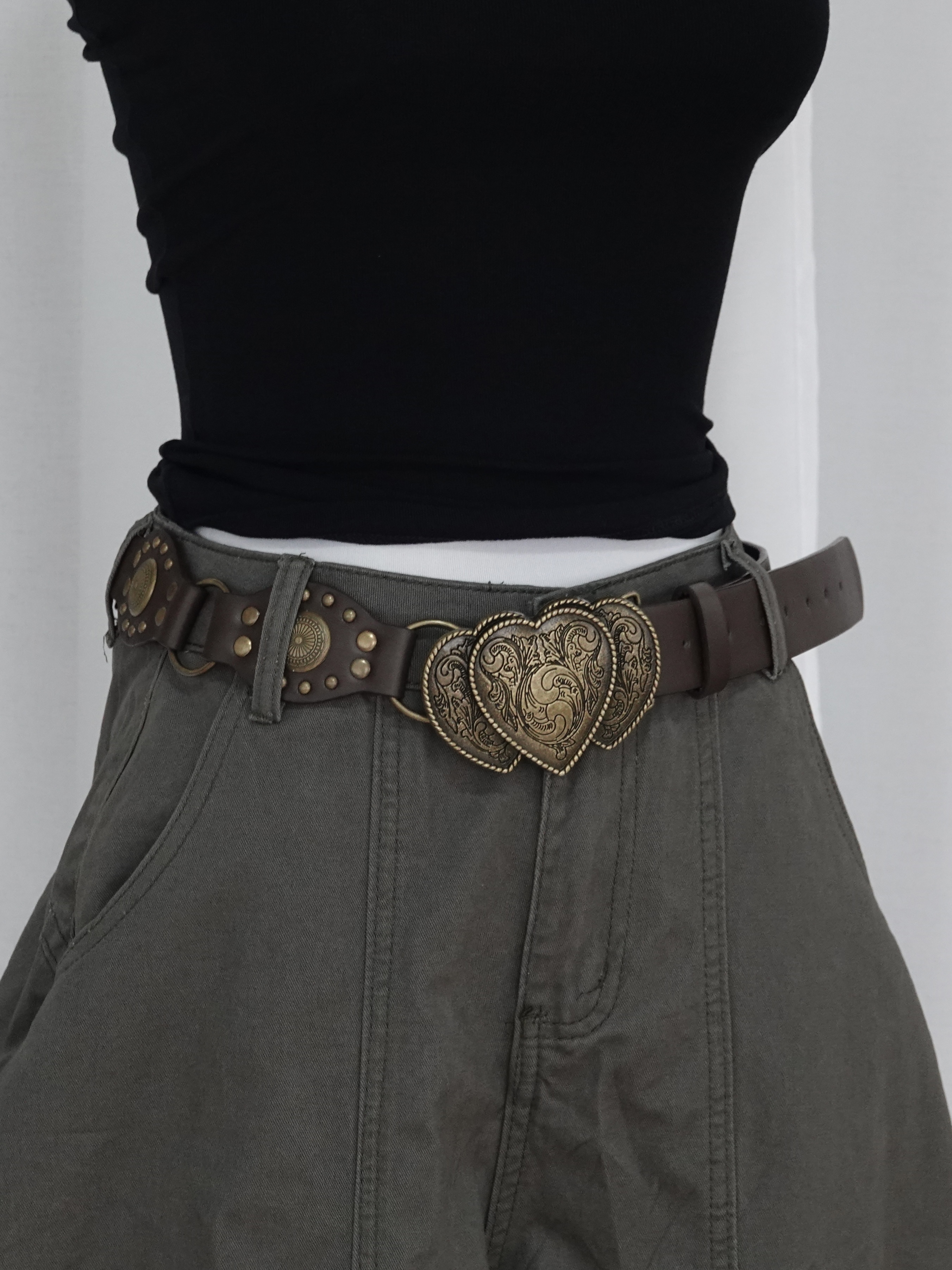 西部風愛心雕花皮帶🤎