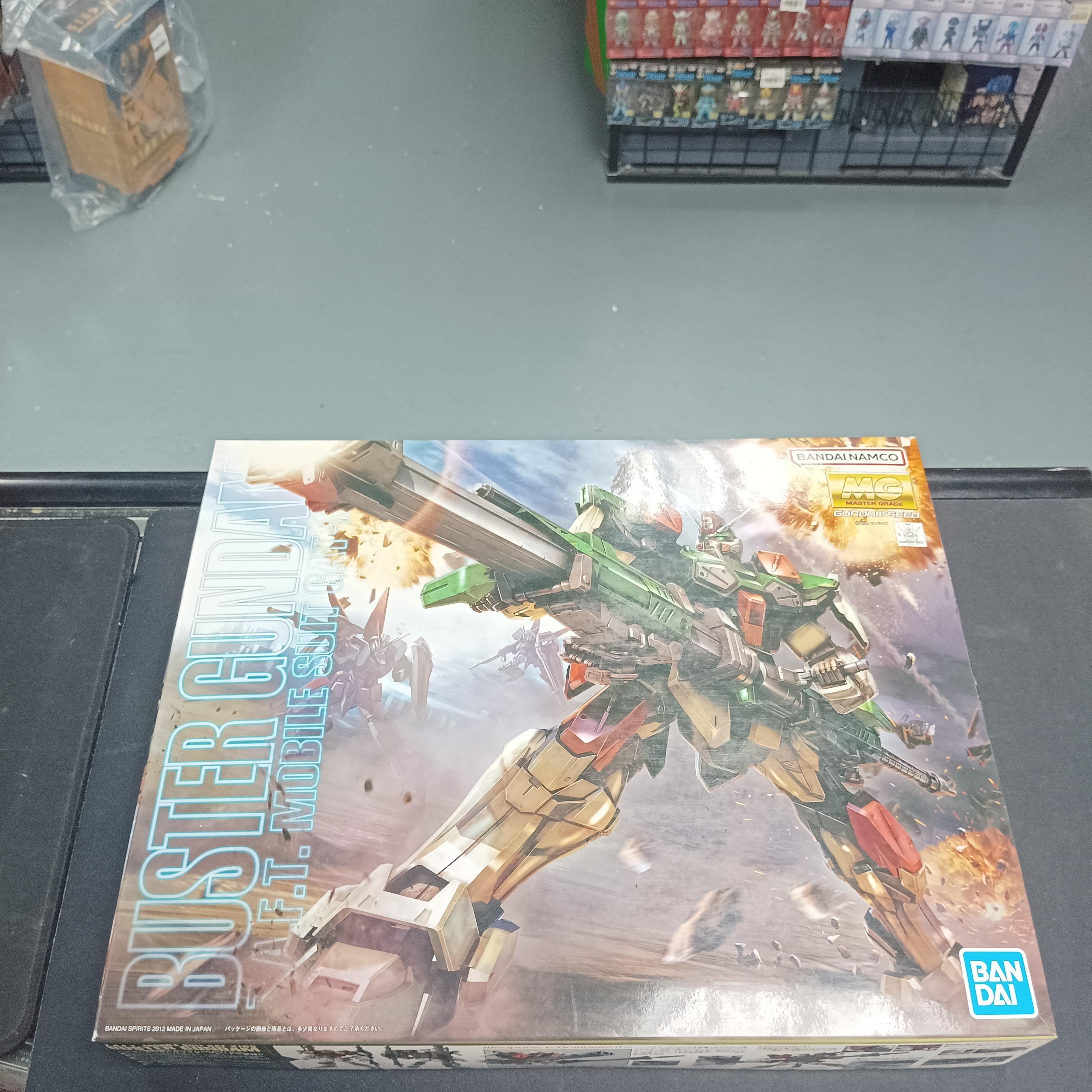 寄賣-MG 1/100 暴風高達