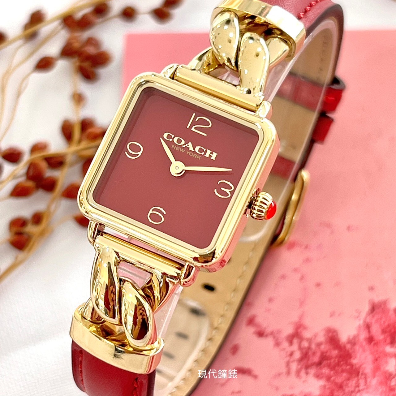 【COACH】方形紅面皮革拼接鏈帶錶CO14504358  22mm 現代鐘錶