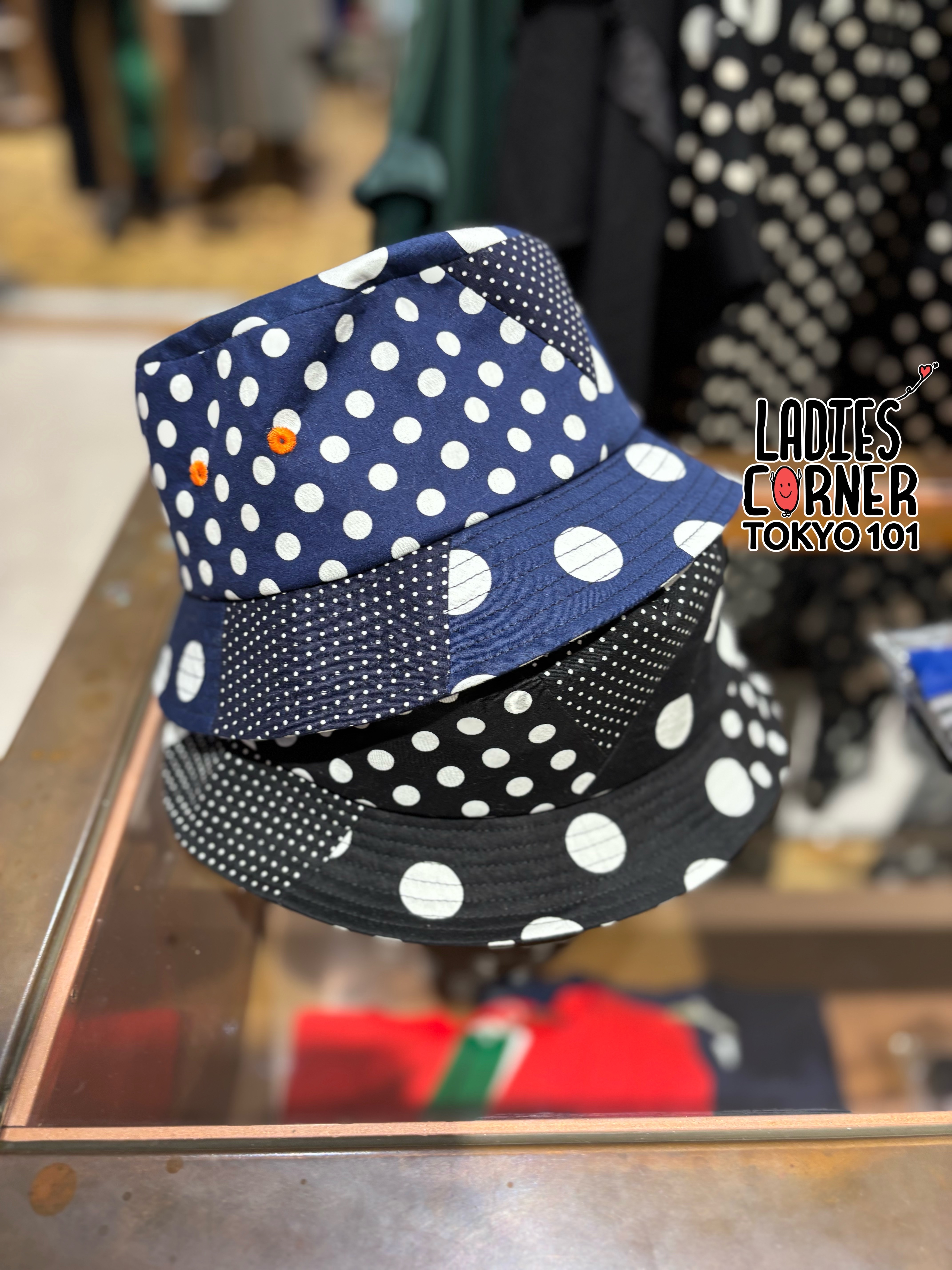 Frapbois Dot dot bucket hat