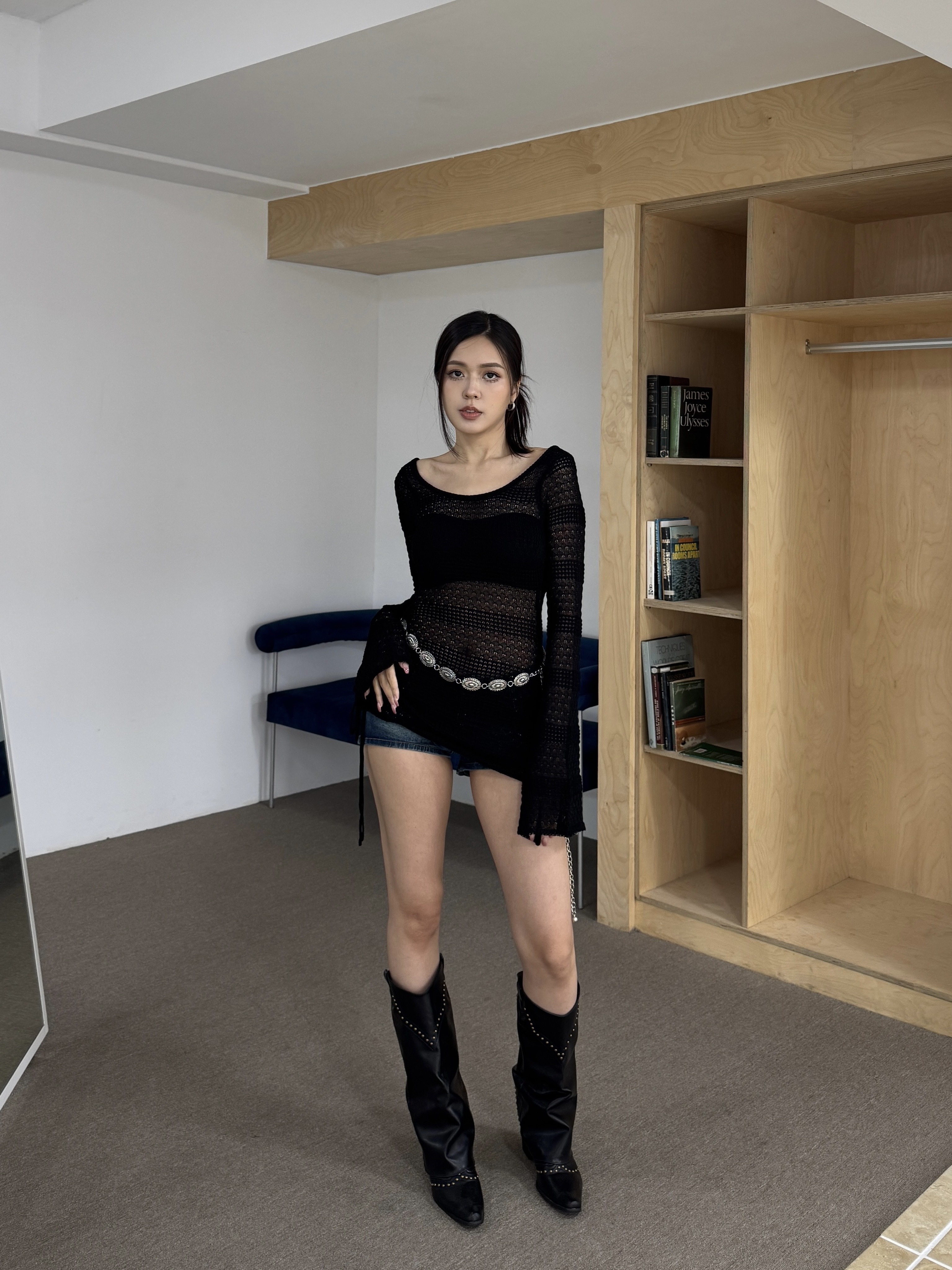 慵懶微辣🍸側抽繩鏤空罩衫(2色)