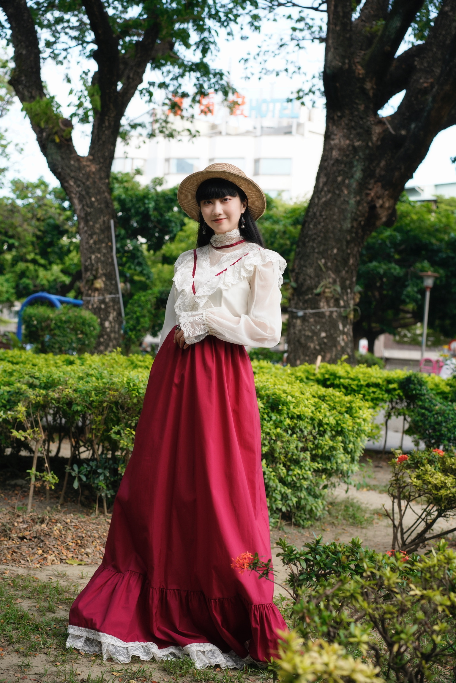 Vintage Dress/古著高領蕾絲長版禮服（紅）