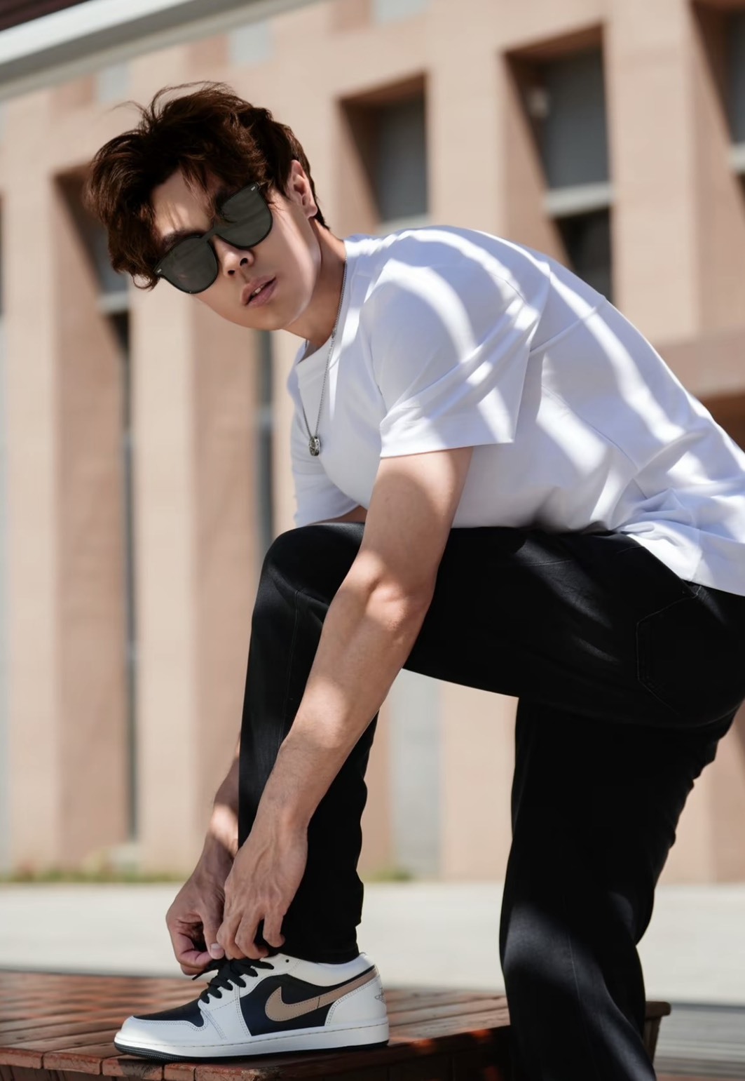 <現貨>Jordan Air Jordan 1 減震低幫 訓練鞋 男款 白黑色 IH0649021