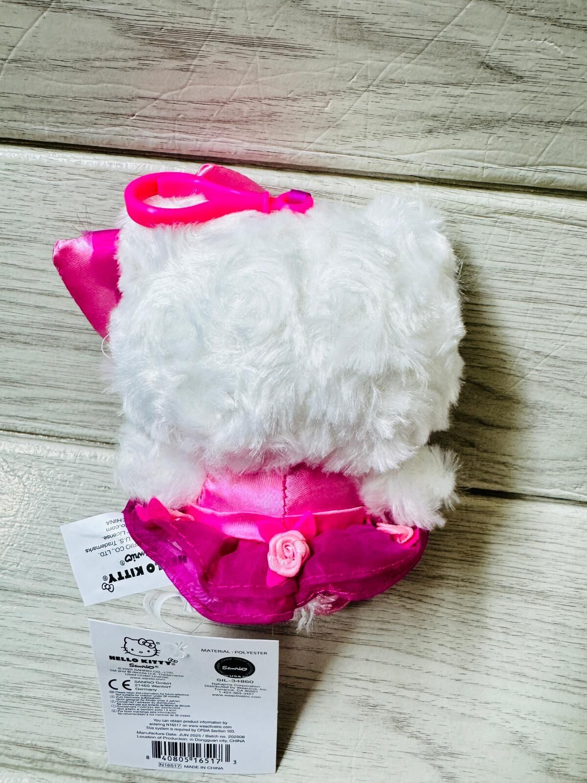 Hello Kitty 公仔