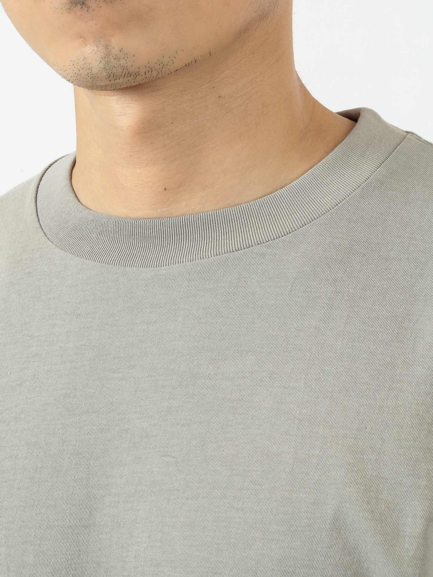 ATON Fresca Plate Loose Fit Long Sleeve T-Shirt