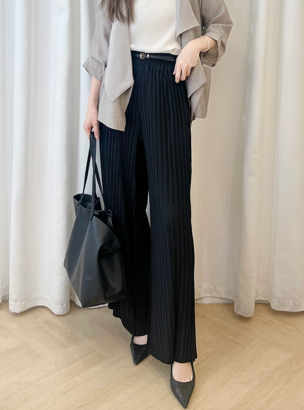 鬆緊腰細褶直筒褲