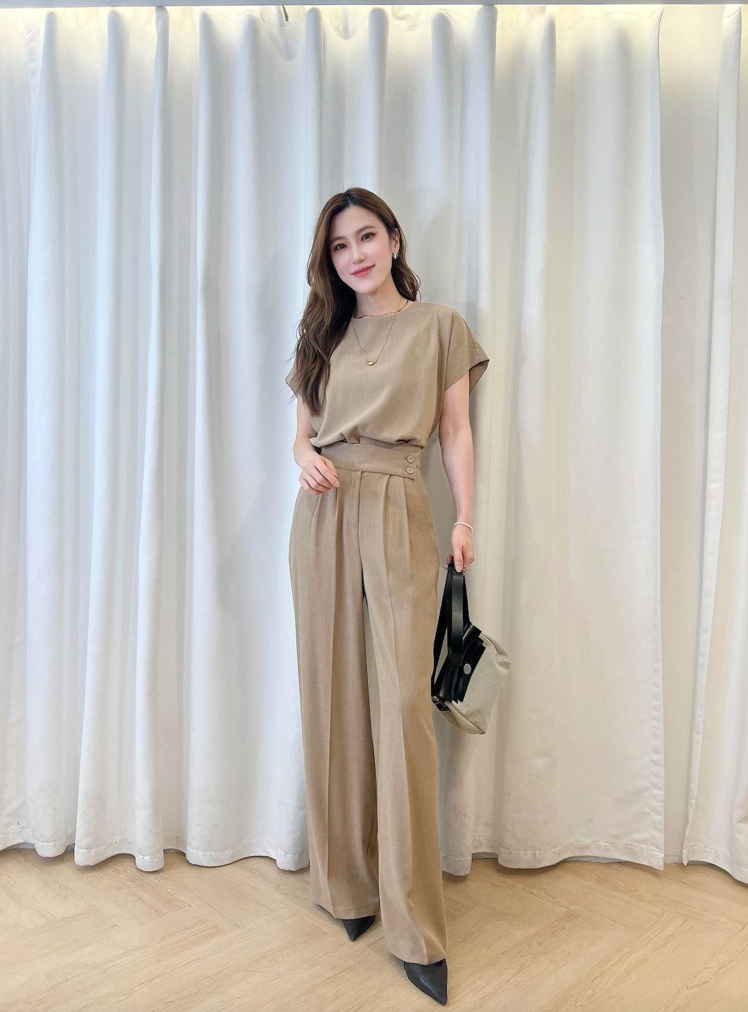 短袖腰間雙釦長腿套裝