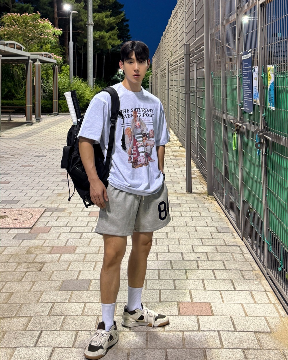 數字84刺繡短褲