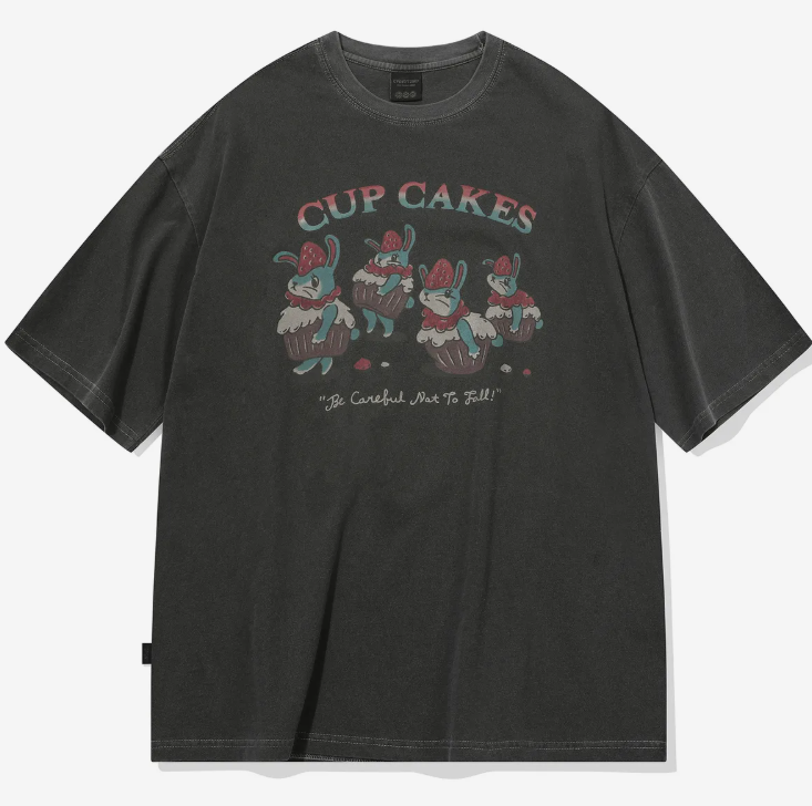 CPGN STUDIO / 紙杯蛋糕圖案短袖T恤 / 煙燻黑 /   JUL25