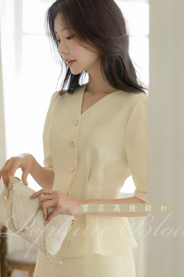 TOP#7552 🤍五角雲石顯腰上衣