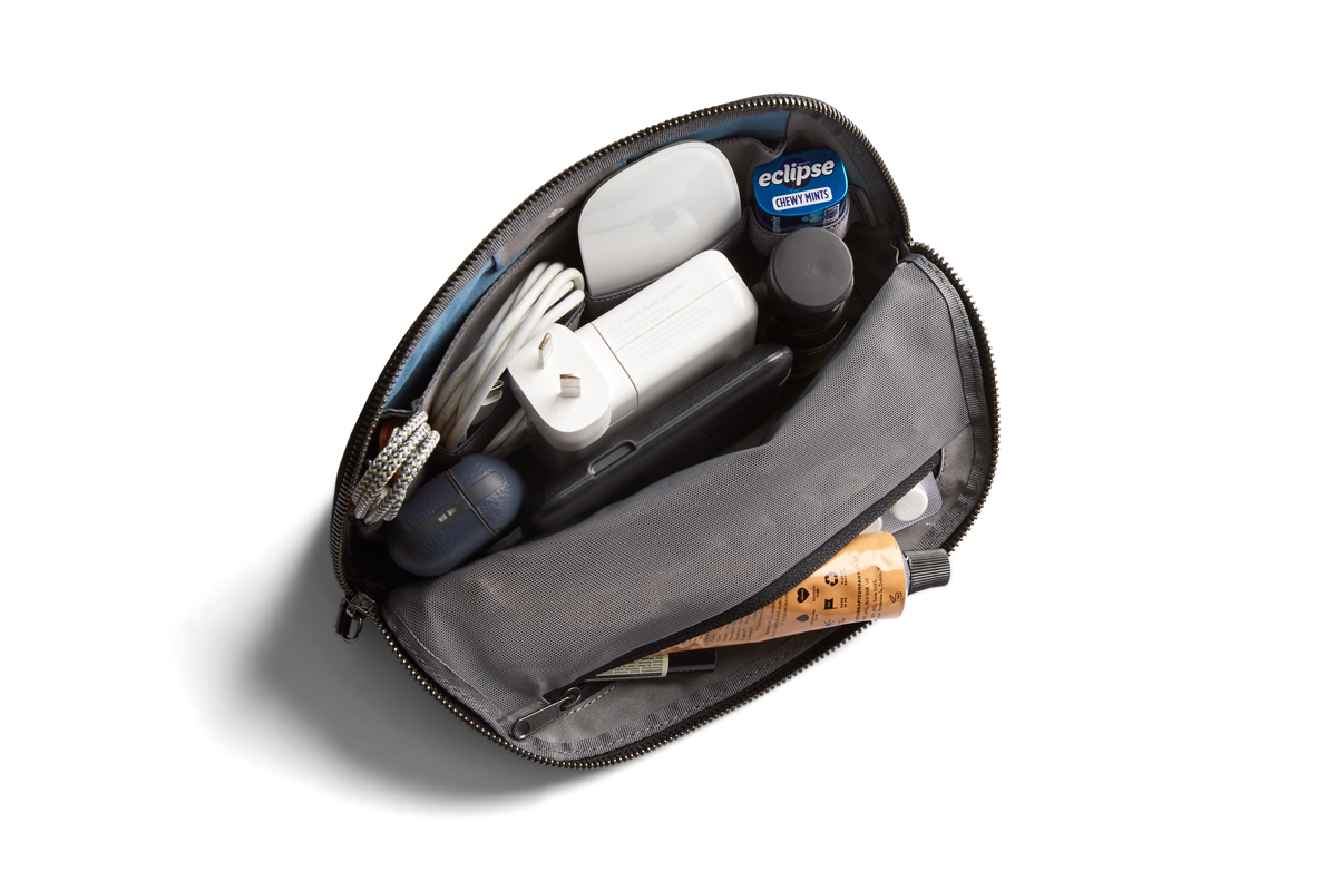 Desk Caddy 數位收納包