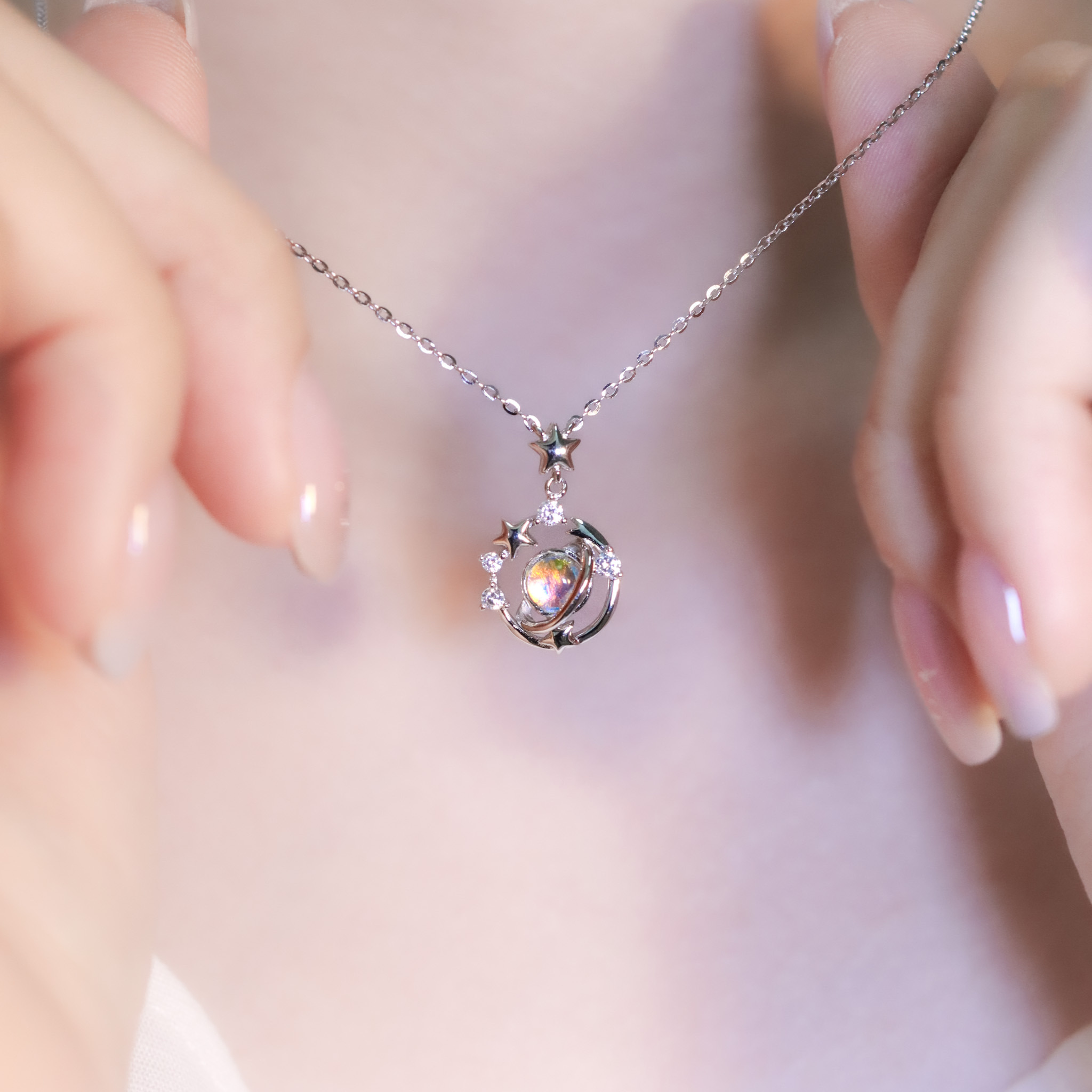 | 925純銀・厚鍍白金・琉璃 | 漫藍星球轉動時項鍊 | NE1437 |