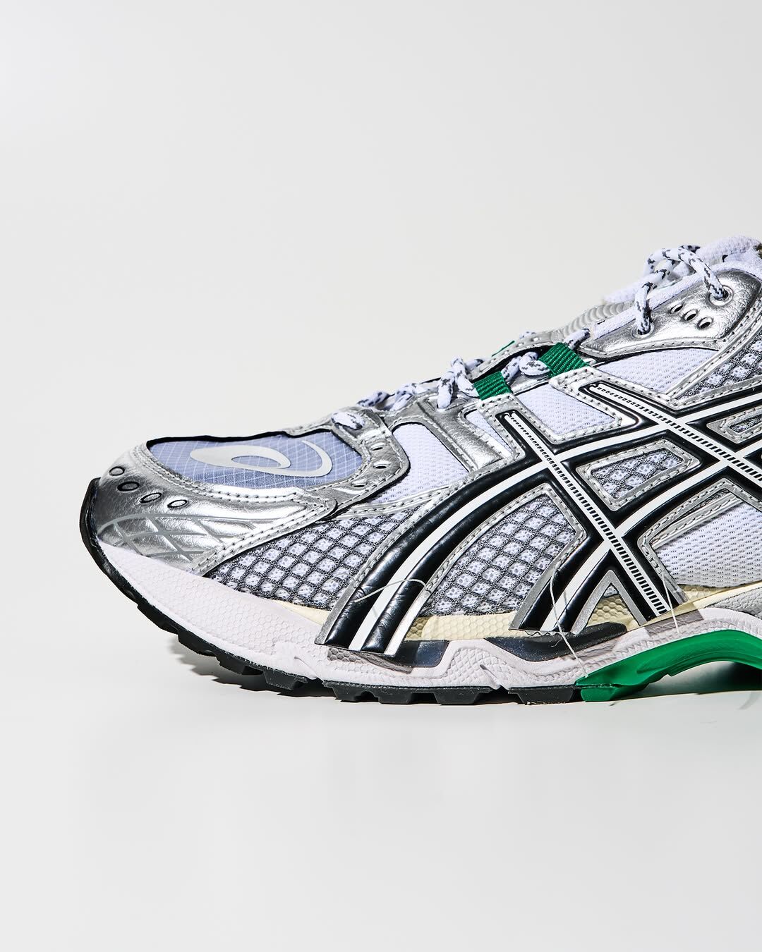 【Focus Store】預購 Invincible® X Asics Gel-nimbus 10.1 "http 404" 綠色 1203A814-020