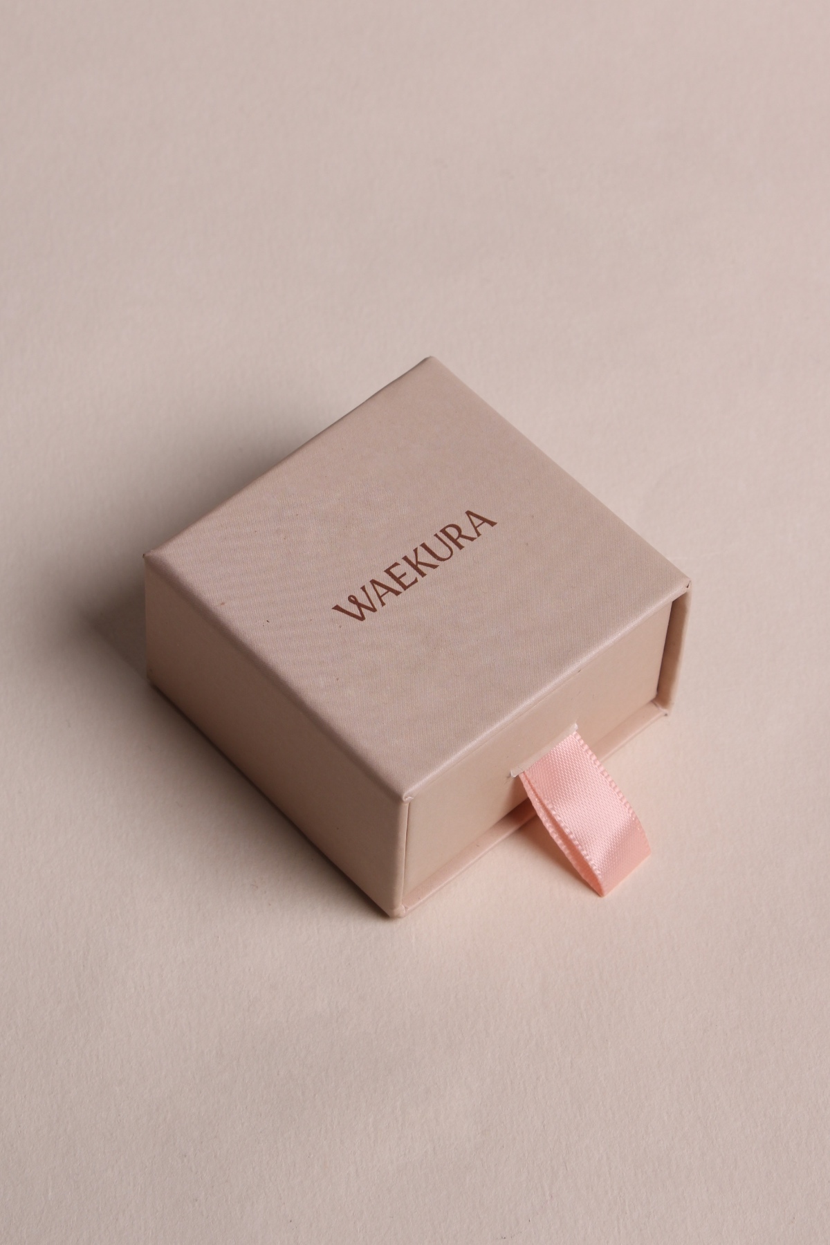 Waekura Earrings Yago Palladium (WA56)