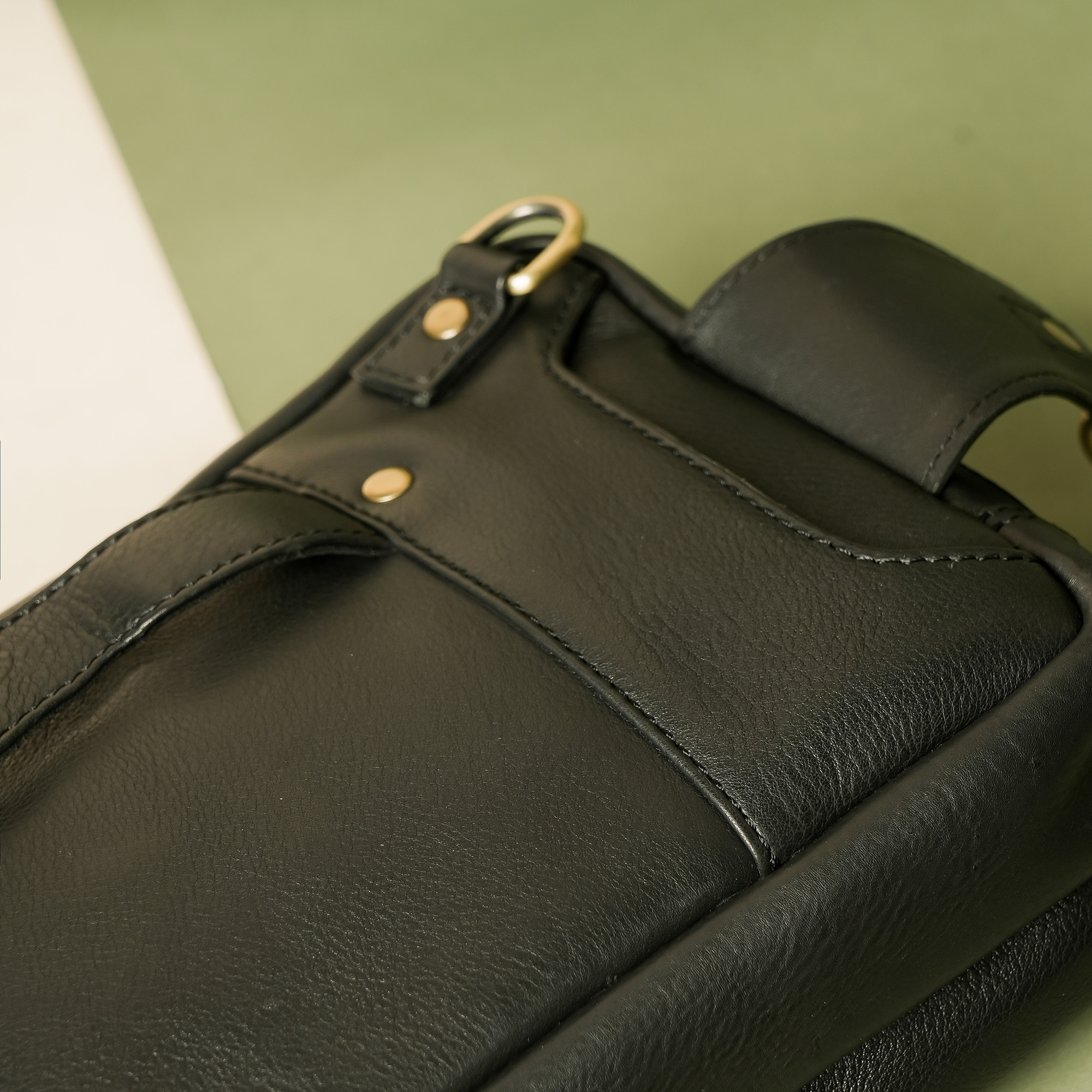 『新品上市』老爺有喜  多功能三用拉鍊真皮包(5456bk)