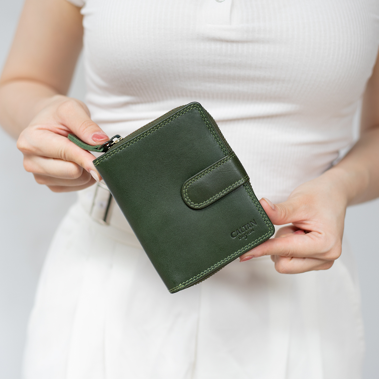 『新品上市』老爺有喜 扣式多功能兩折零錢短夾(072846cd)