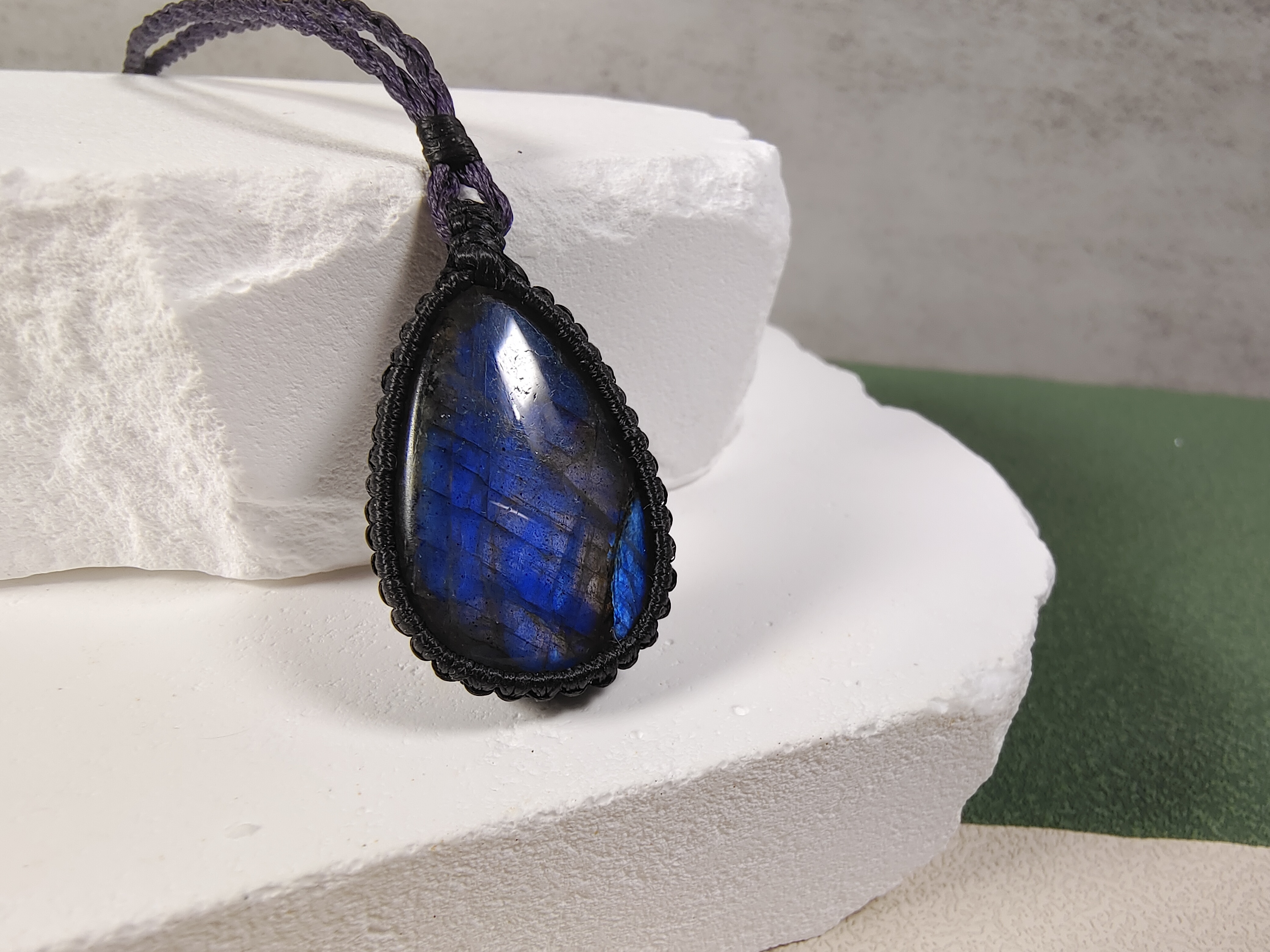 ✨拉長石 手織頸鏈