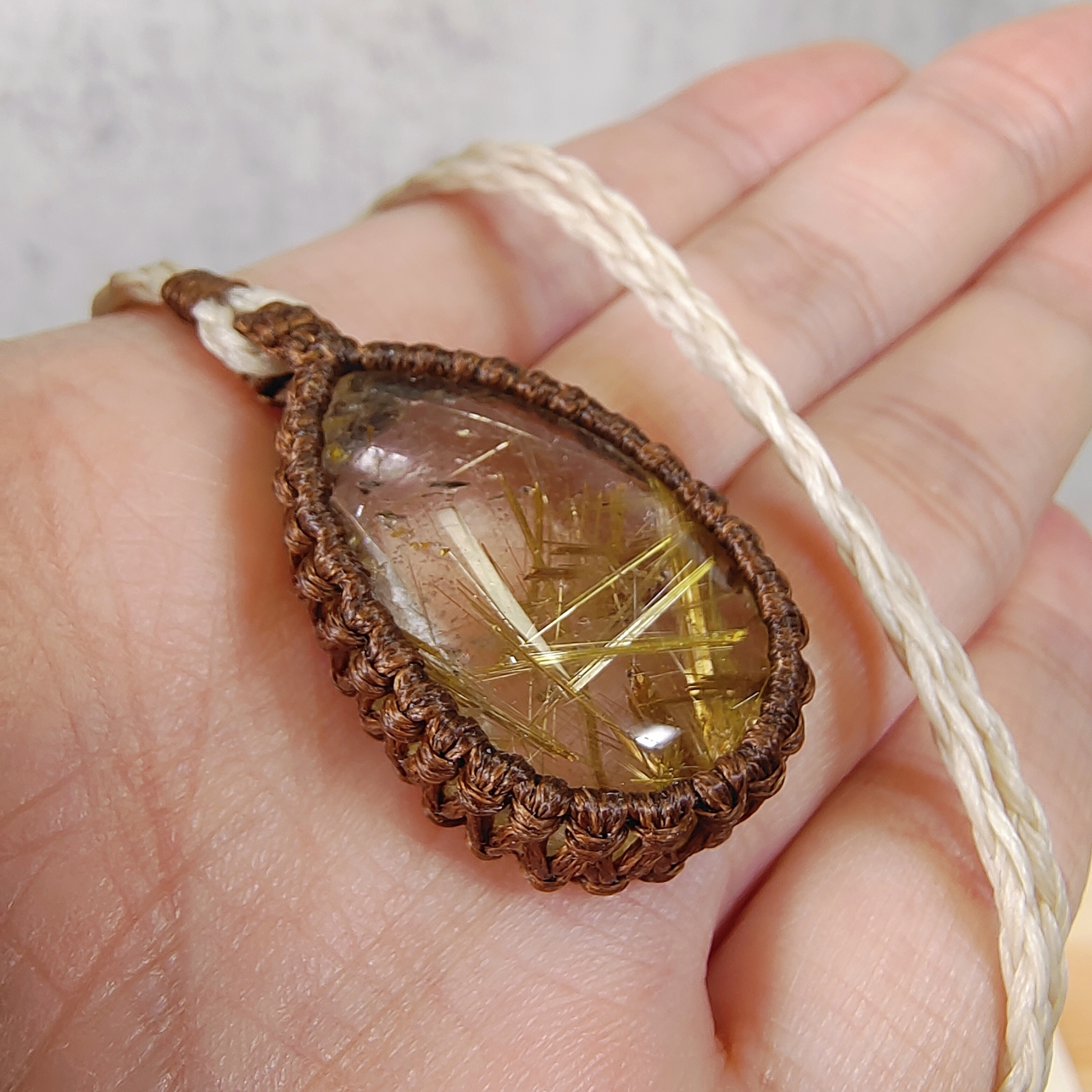 ✨金髮晶 手織頸鏈