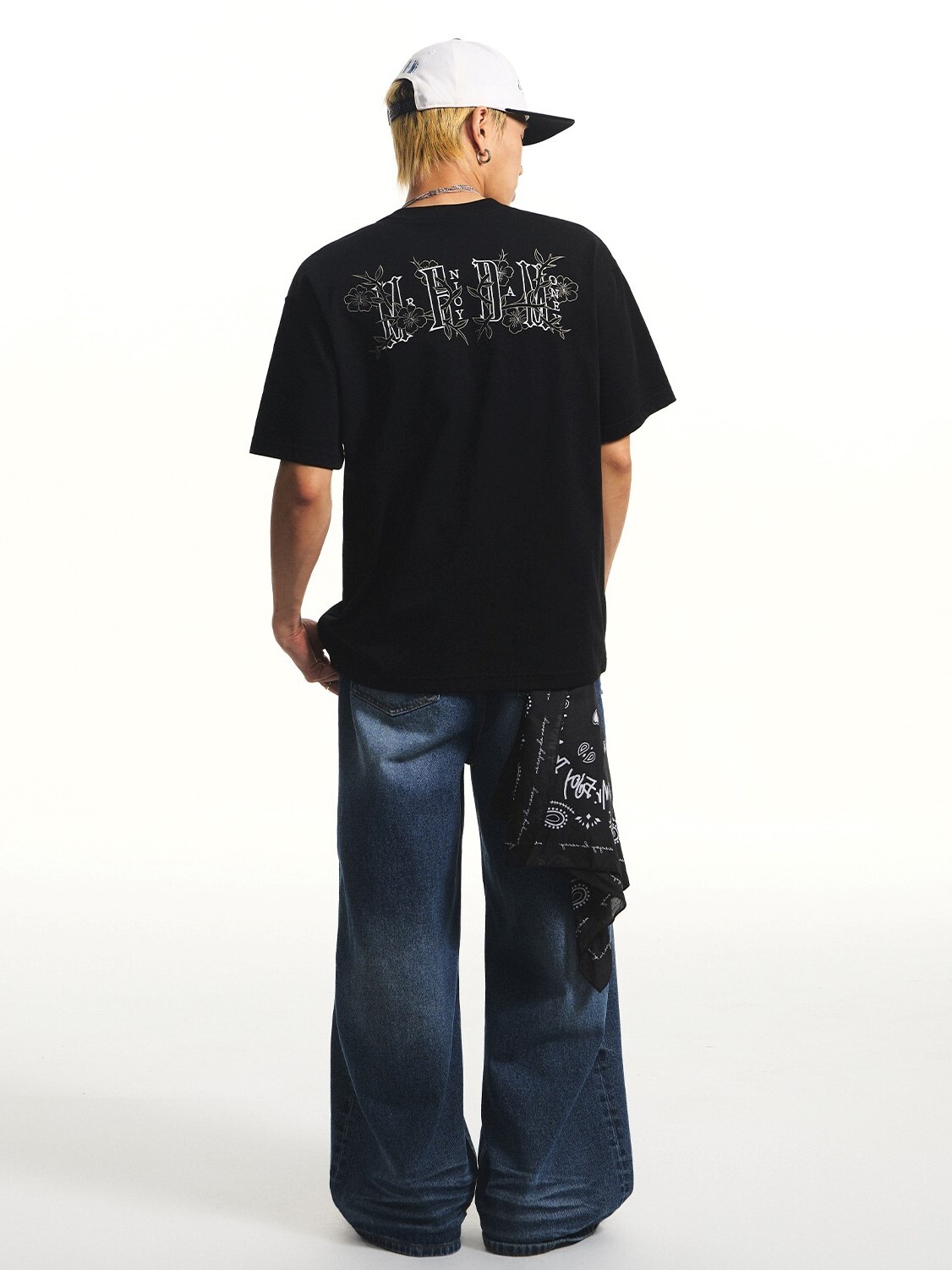 MEDM 花朵刺繡雙面Logo 防曬寬鬆 短袖 T