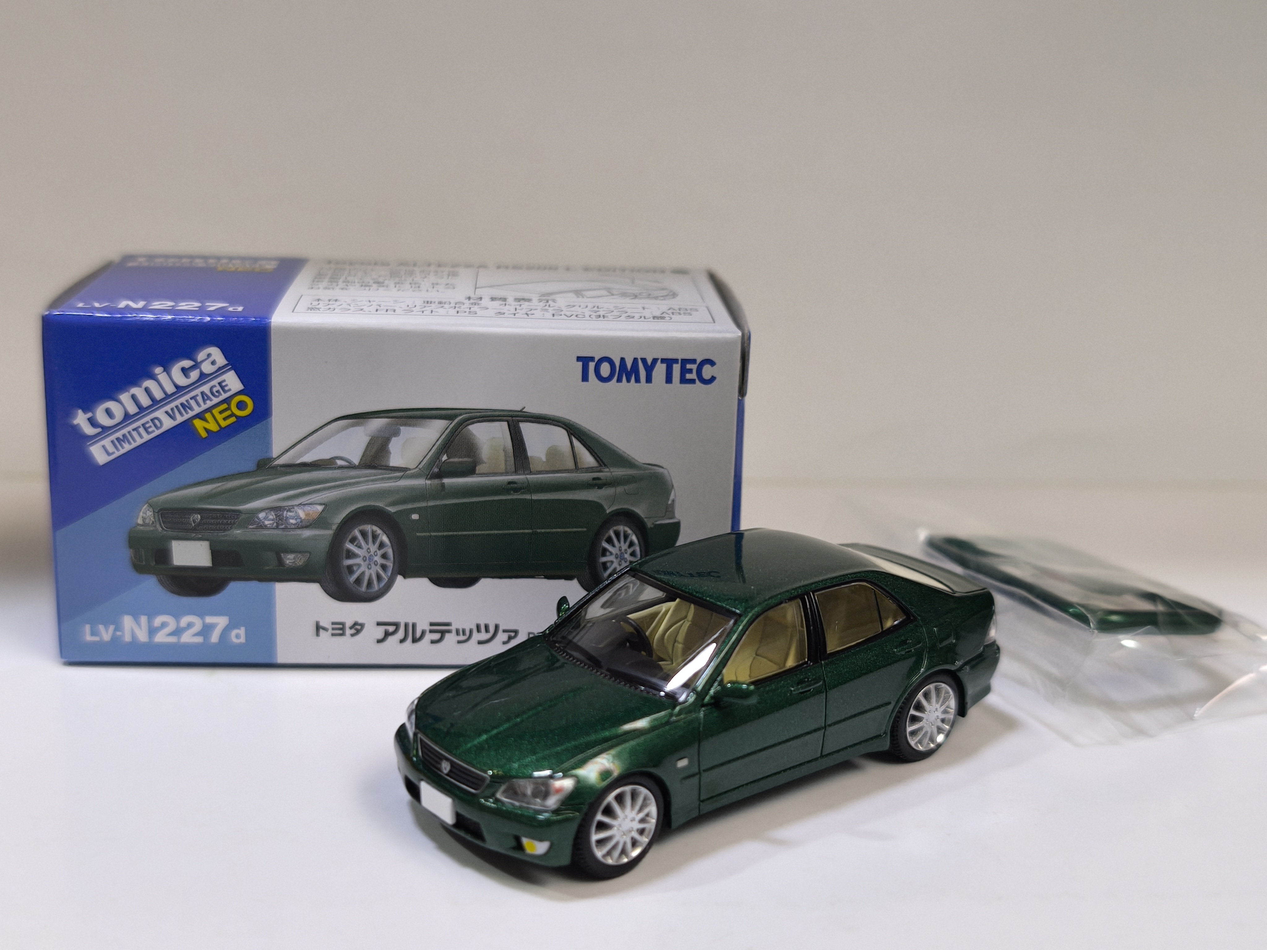Tomytec 1/64 LV-N227d Toyota Altezza RS200 L Edition