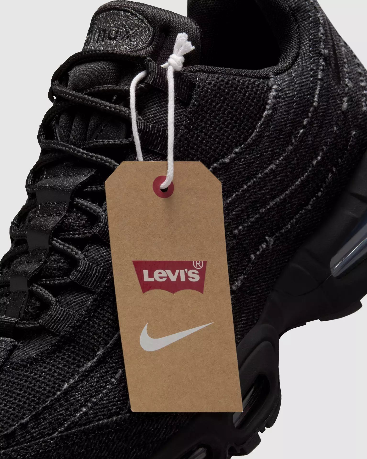 現貨| LEVIS X NIKE Air Max 95 Black HM4743-001