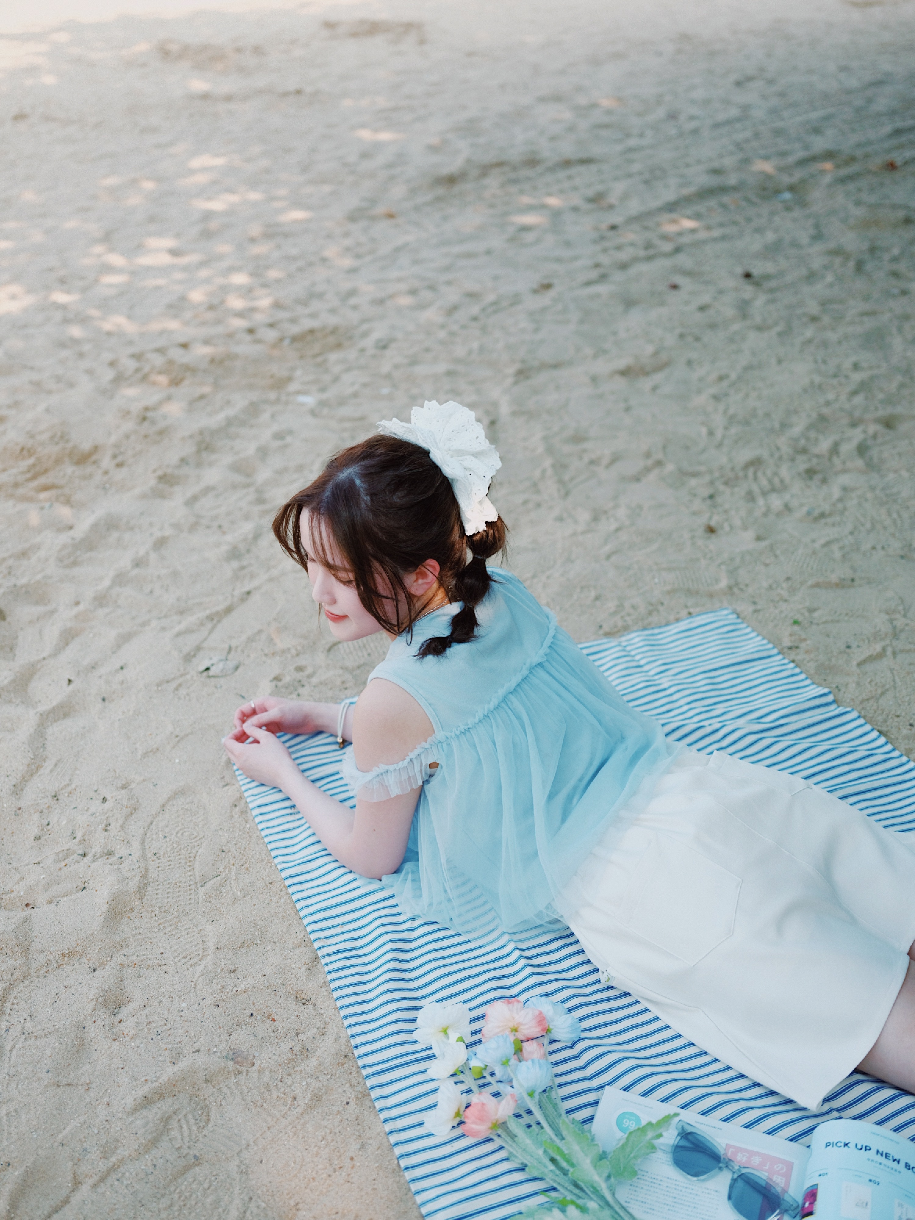 三色 / 網紗拼接露肩背心 / Tulle Patchwork Open Shoulder Top