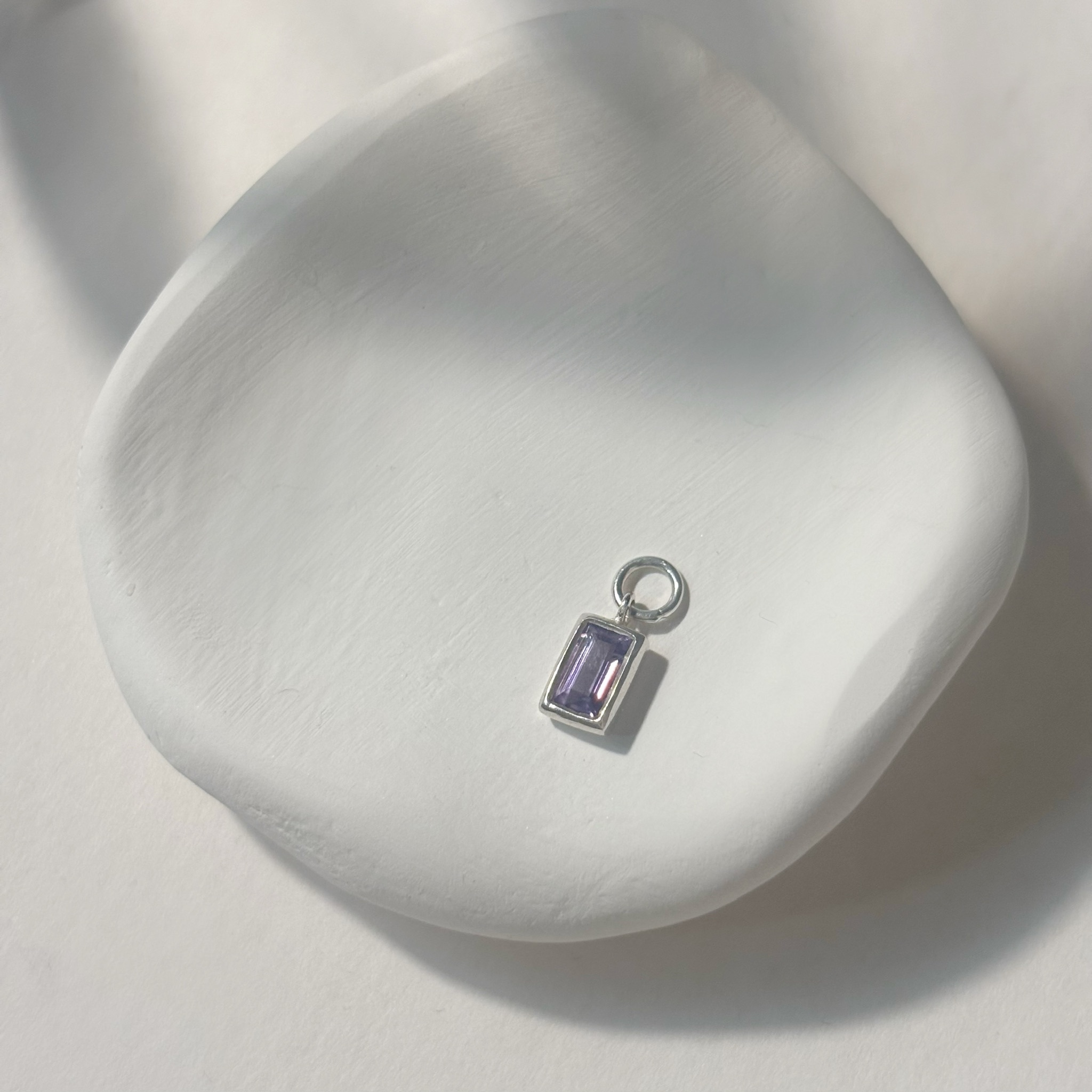 簡約包邊長方紫水晶耳墜