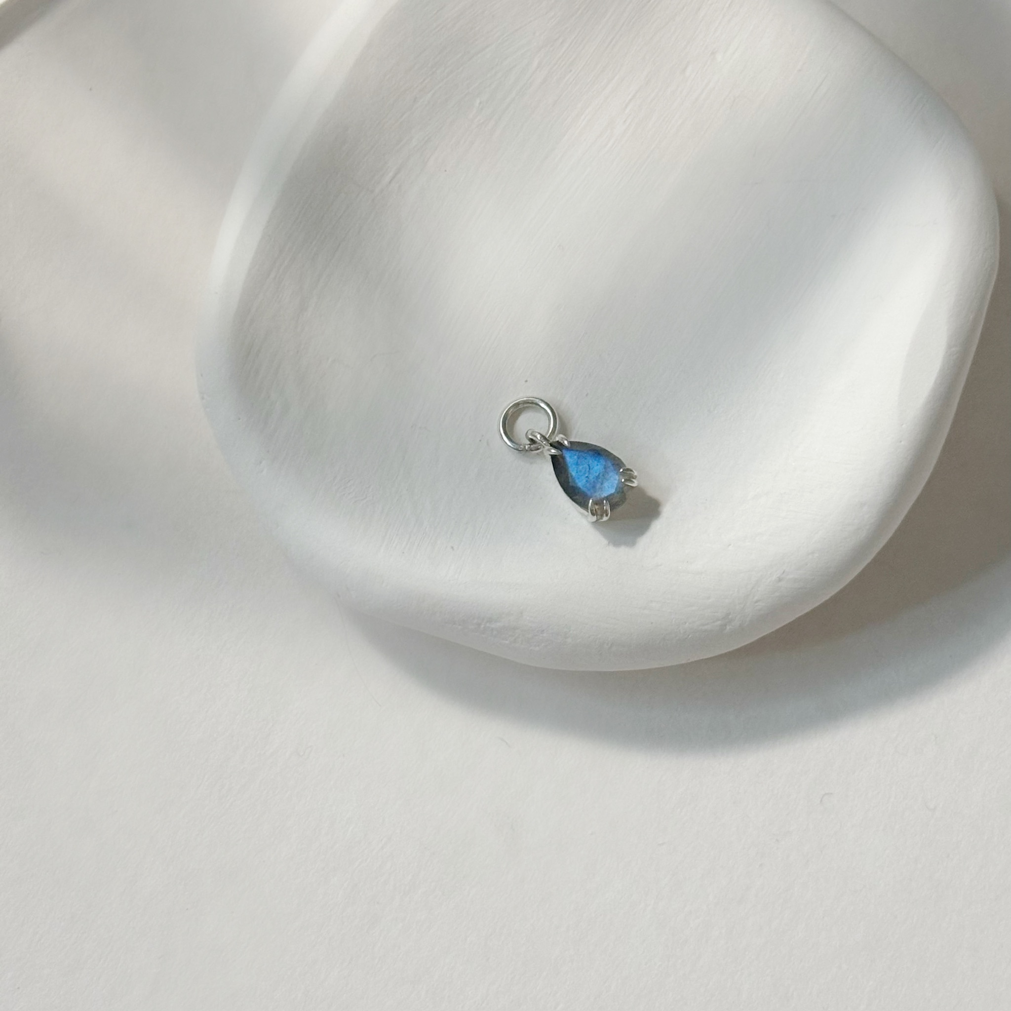 雙爪水滴拉長石耳墜