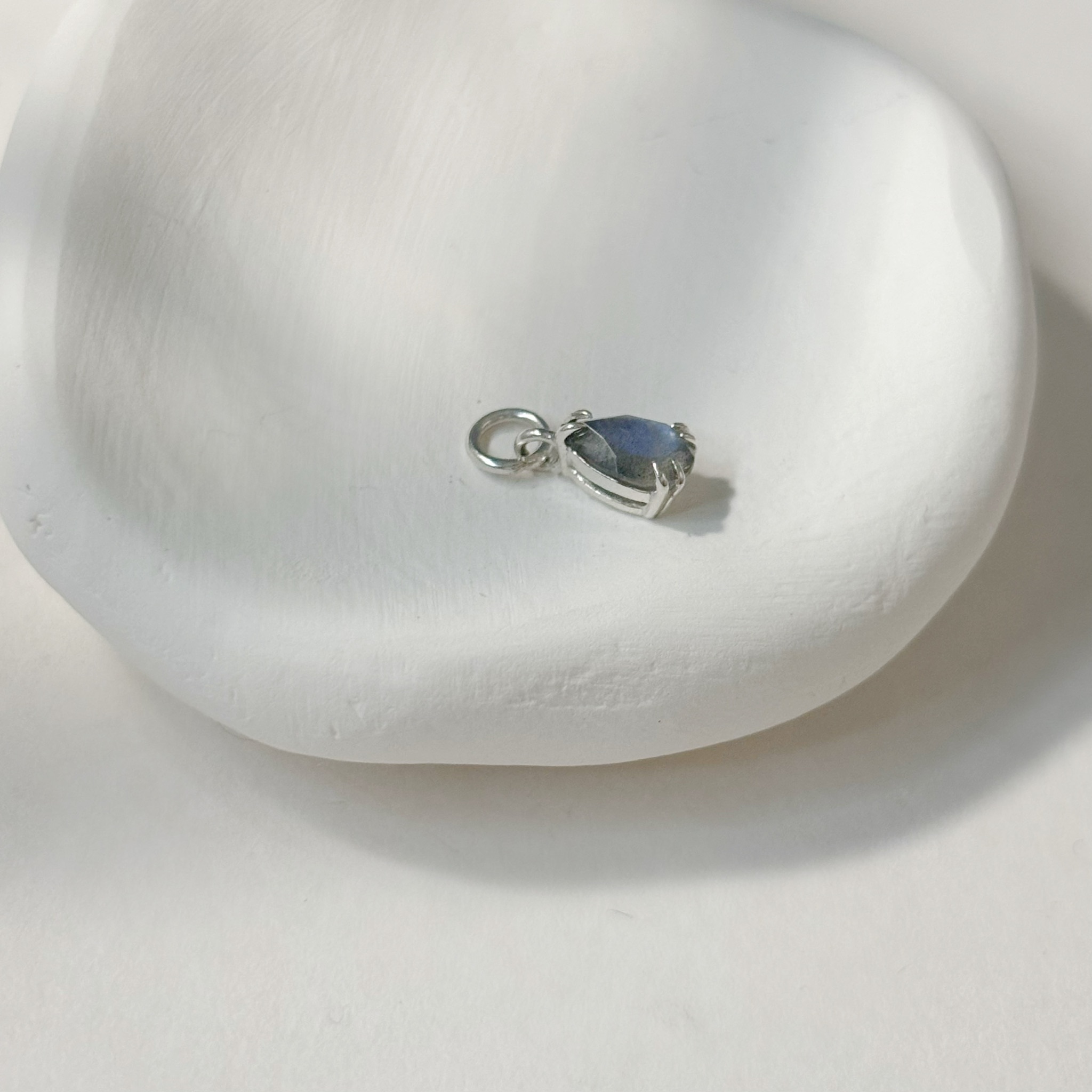 雙爪水滴拉長石耳墜