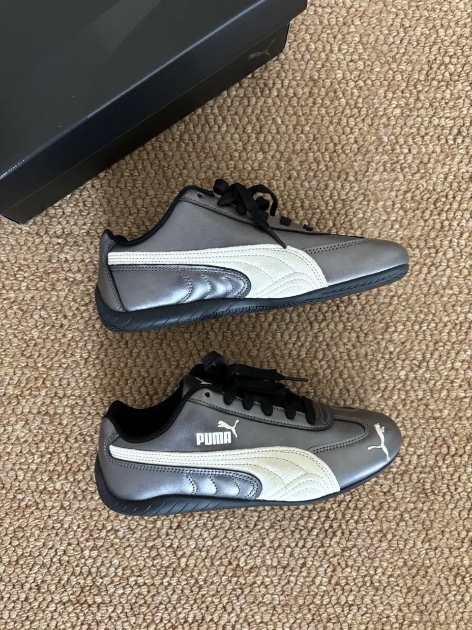 PUMA SPEEDCAT OG 煙灰銀 金屬銀灰 金屬色 奶油白 米白 賽車鞋 復古 男女鞋 403689-02 / 現+預