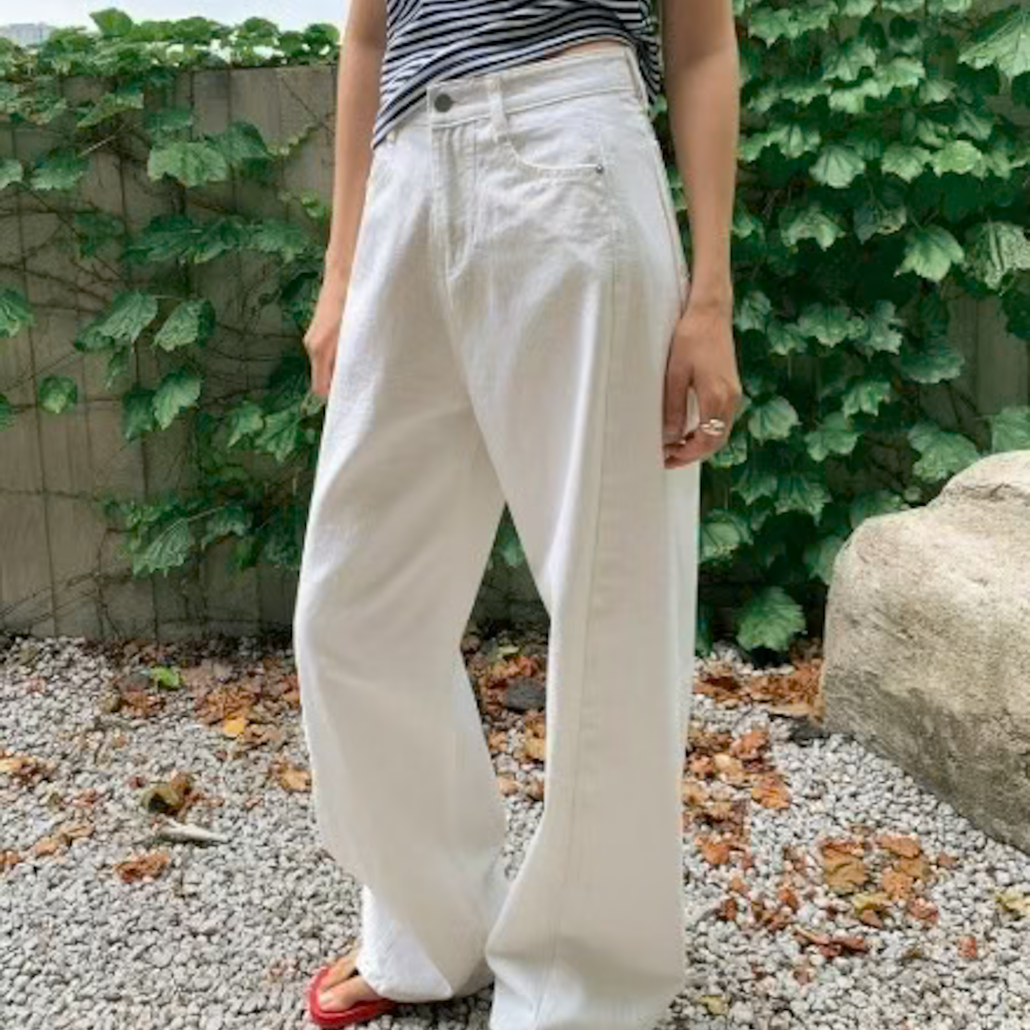 H04設計內切車線白牛仔褲(S)