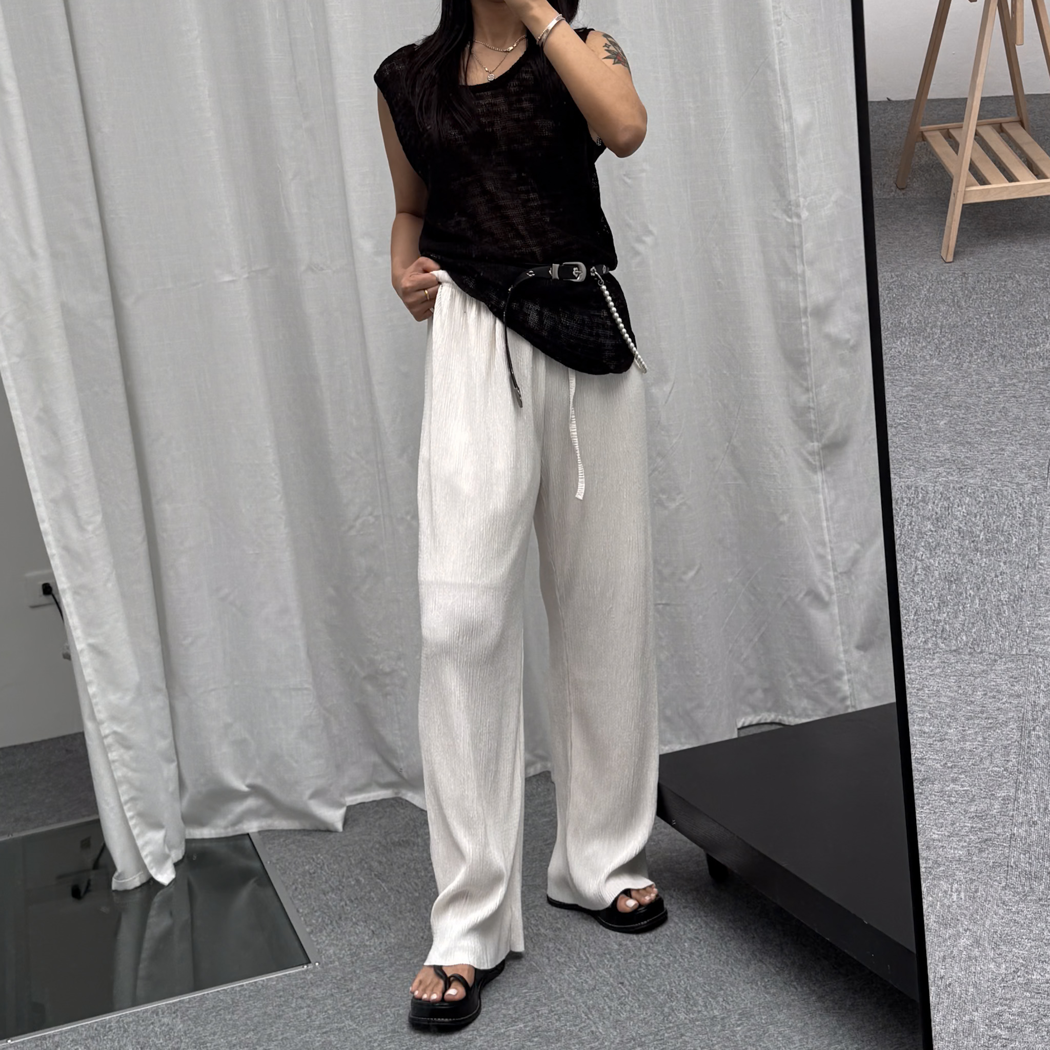 H08大彈性細摺抽繩褲(白)