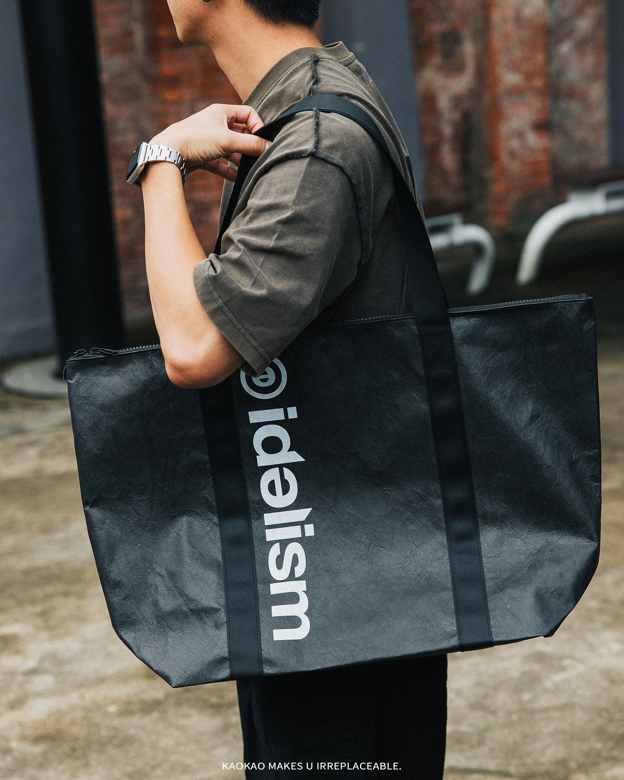 idealism Logo Carrier Bag 白色 黑色 杜邦防潑水手提袋【ID25062】