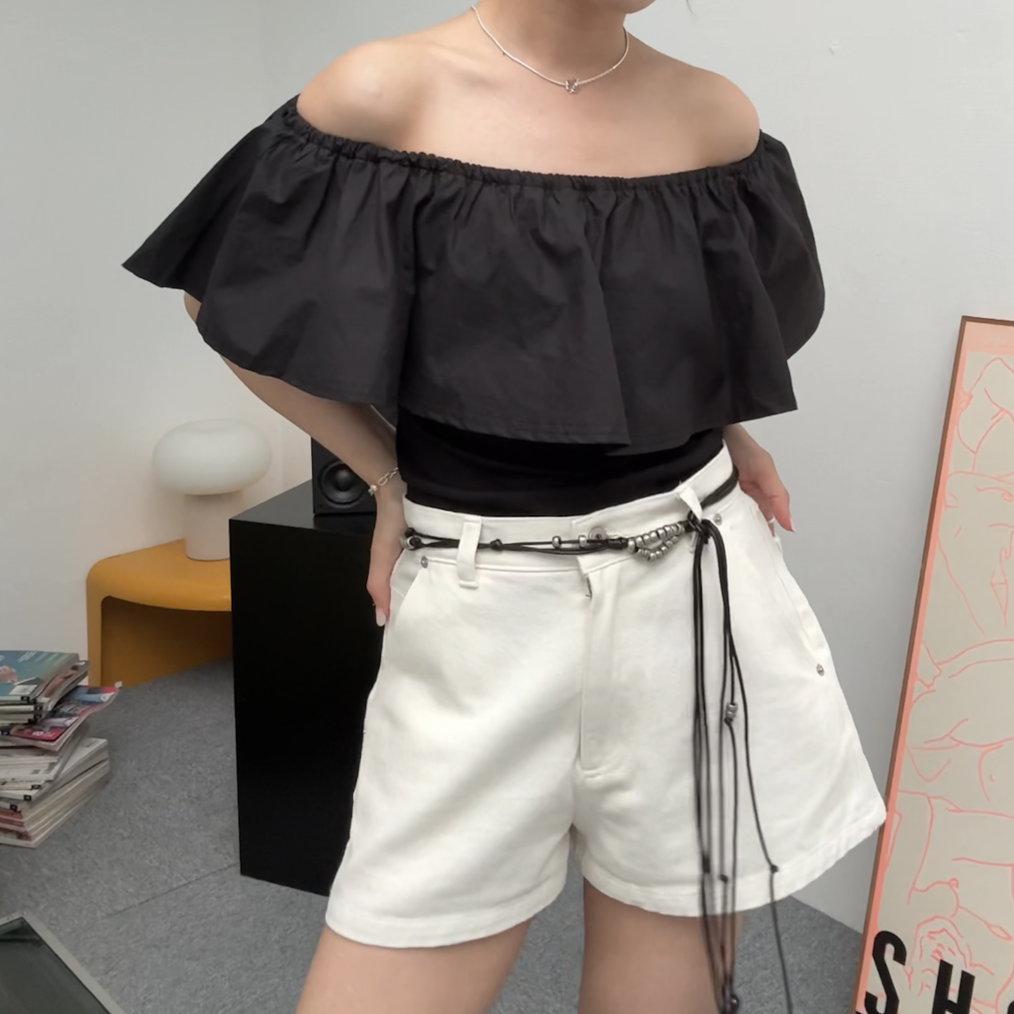 微A字夏天白牛仔短褲(S/M，版偏小)