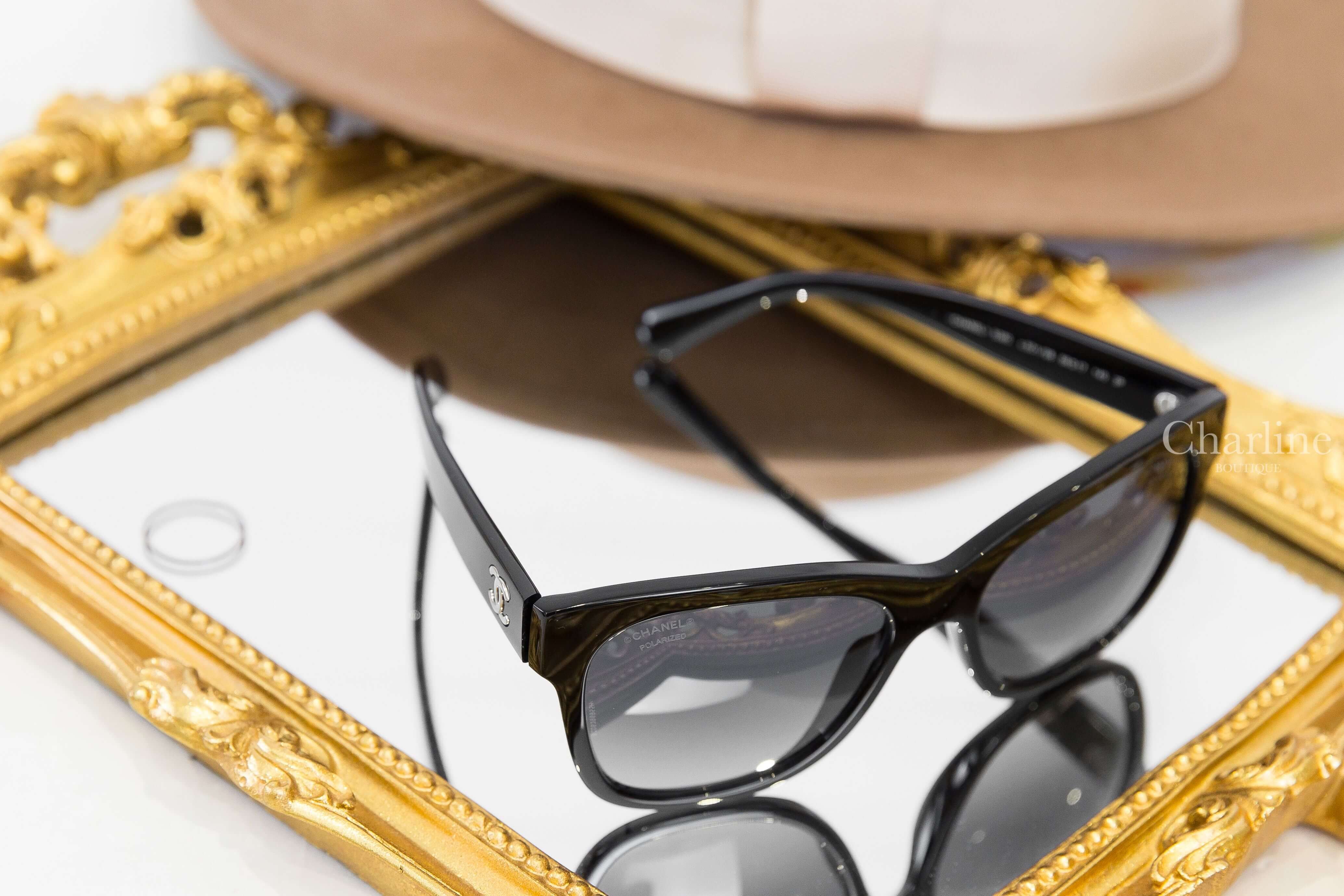 Chanel Square Sunglasses 黑色方框灰色漸層鏡片側邊銀色CC太陽眼鏡-Charline Boutique 精品代購