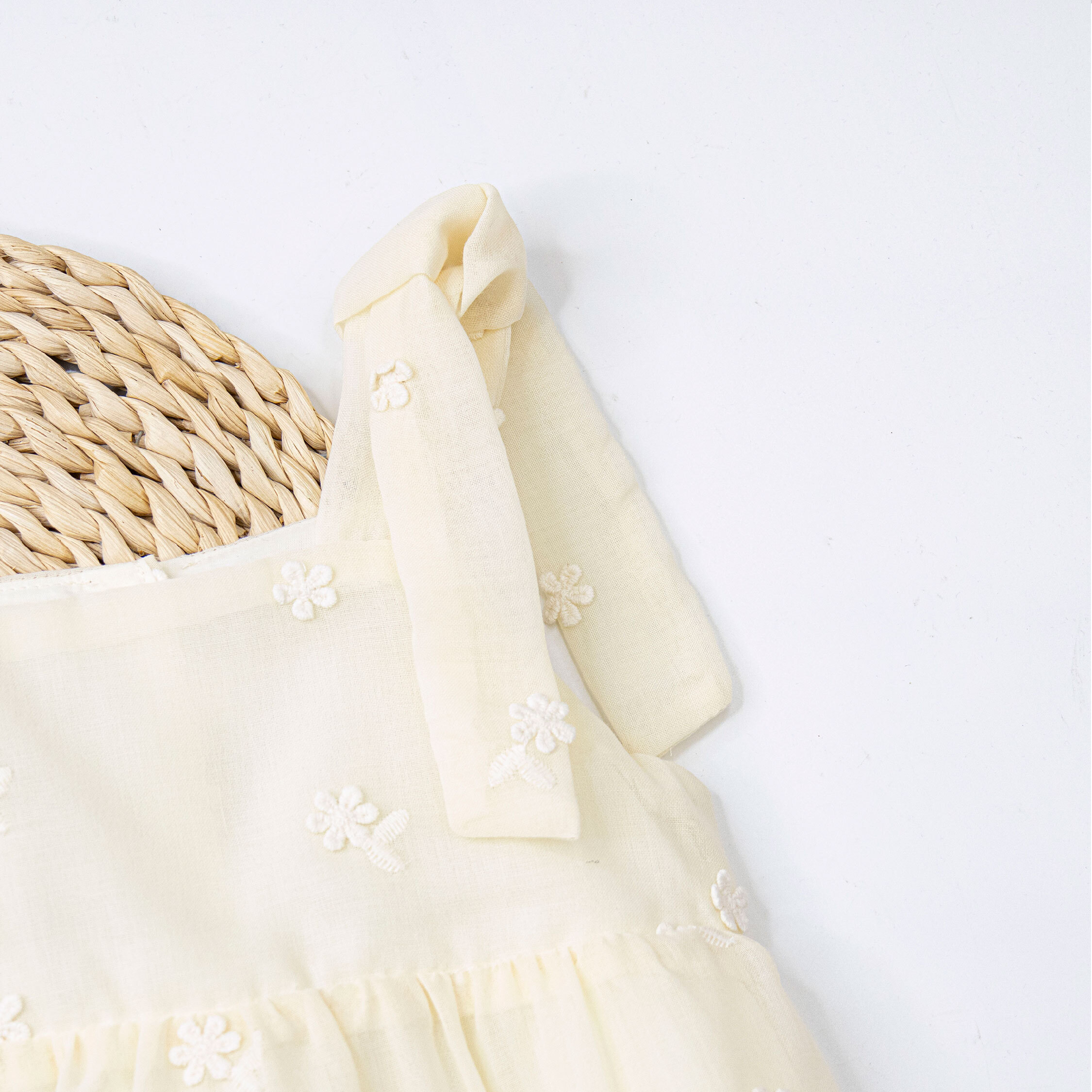 【JG0523】小花朵刺繡綁帶裝飾包屁衣