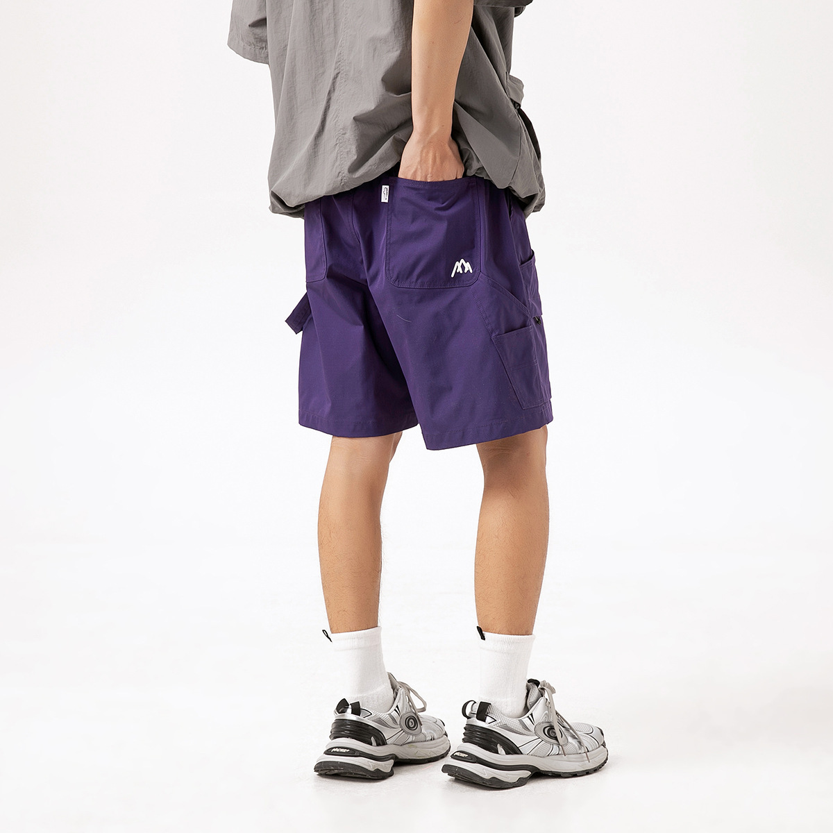 7M30 工裝感多口袋造型短褲 四色