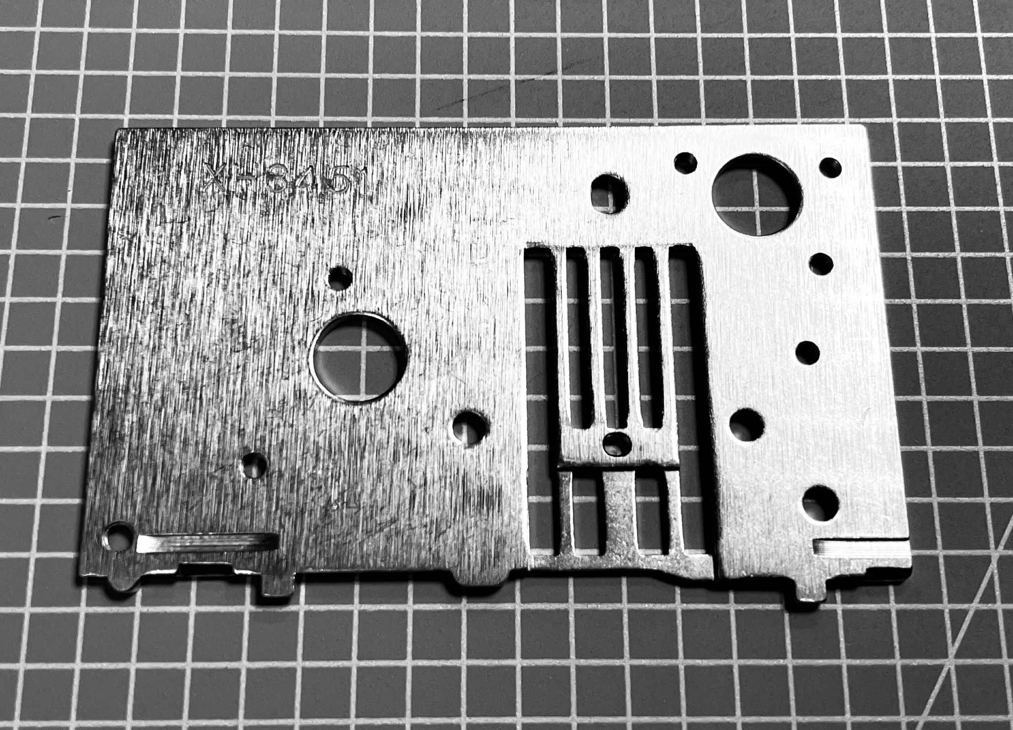 兄弟牌BROTHER縫紉機針板(A80)